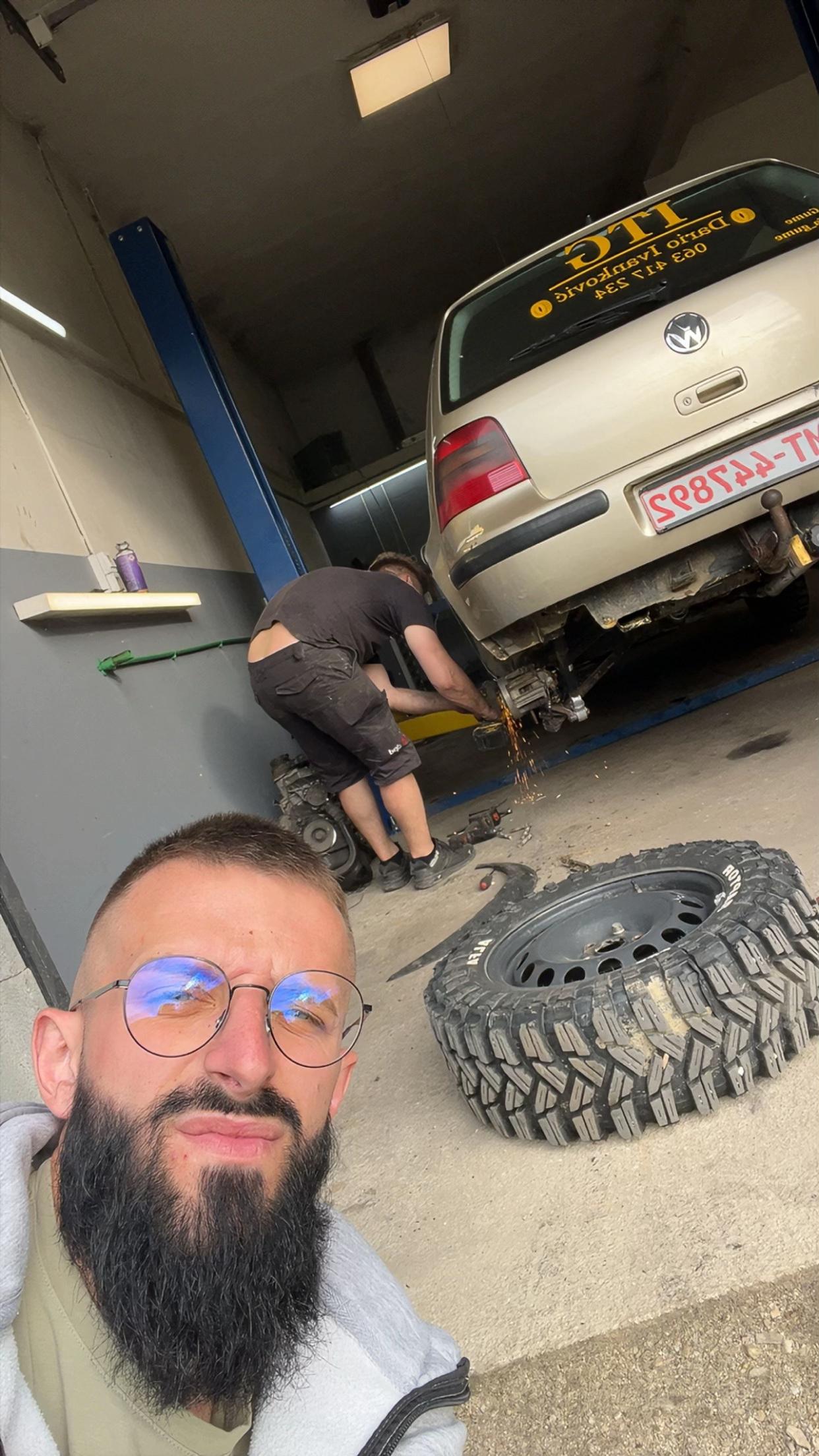 @Seno Osmičević