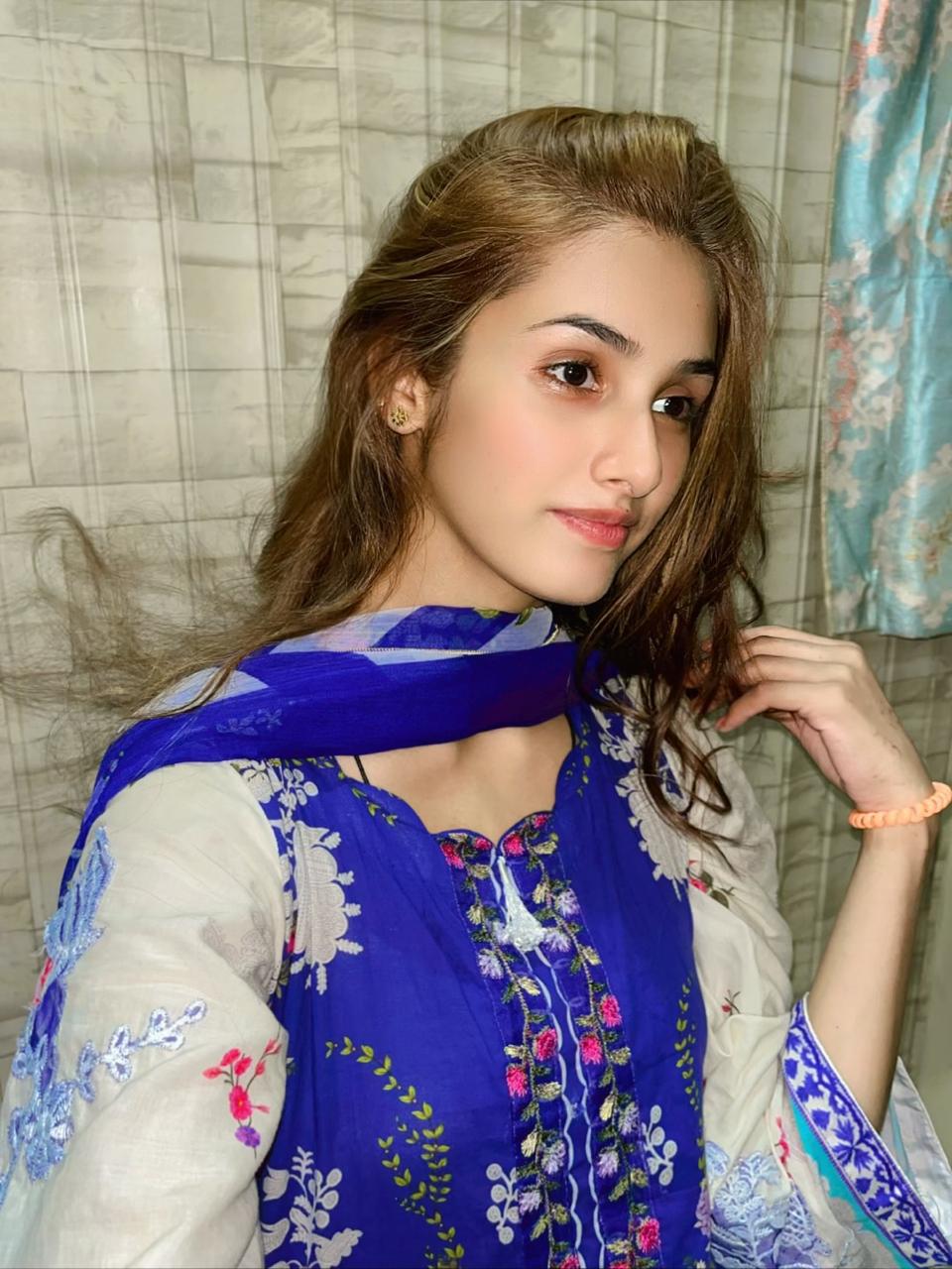 @🐣ایمو🌝