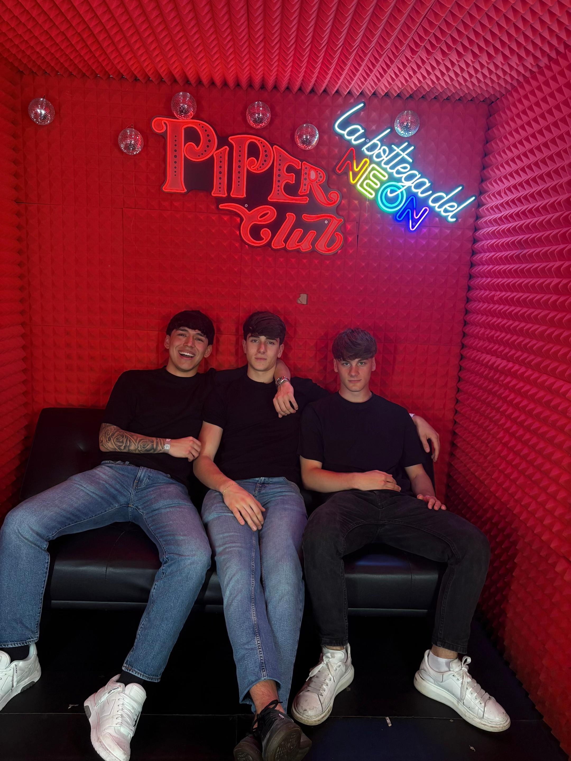 @Piperclubromaofficial