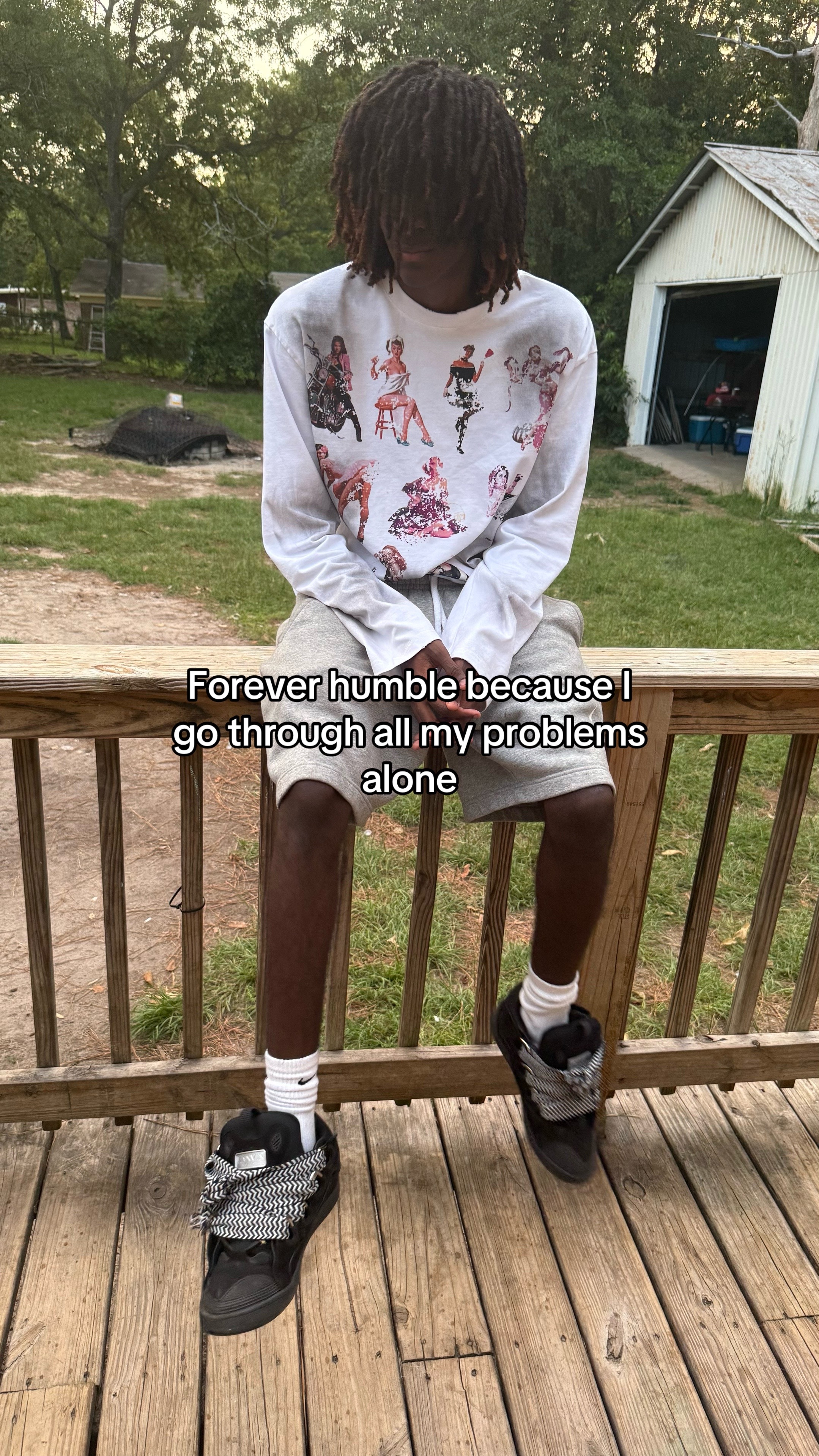 @:I