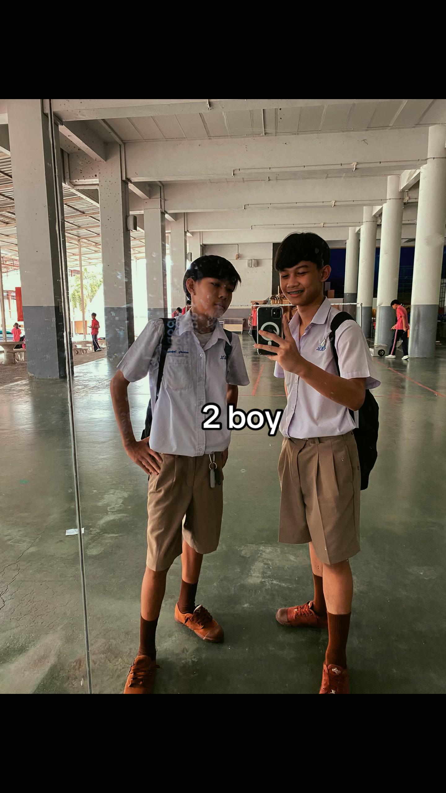 @รัชชานนท์