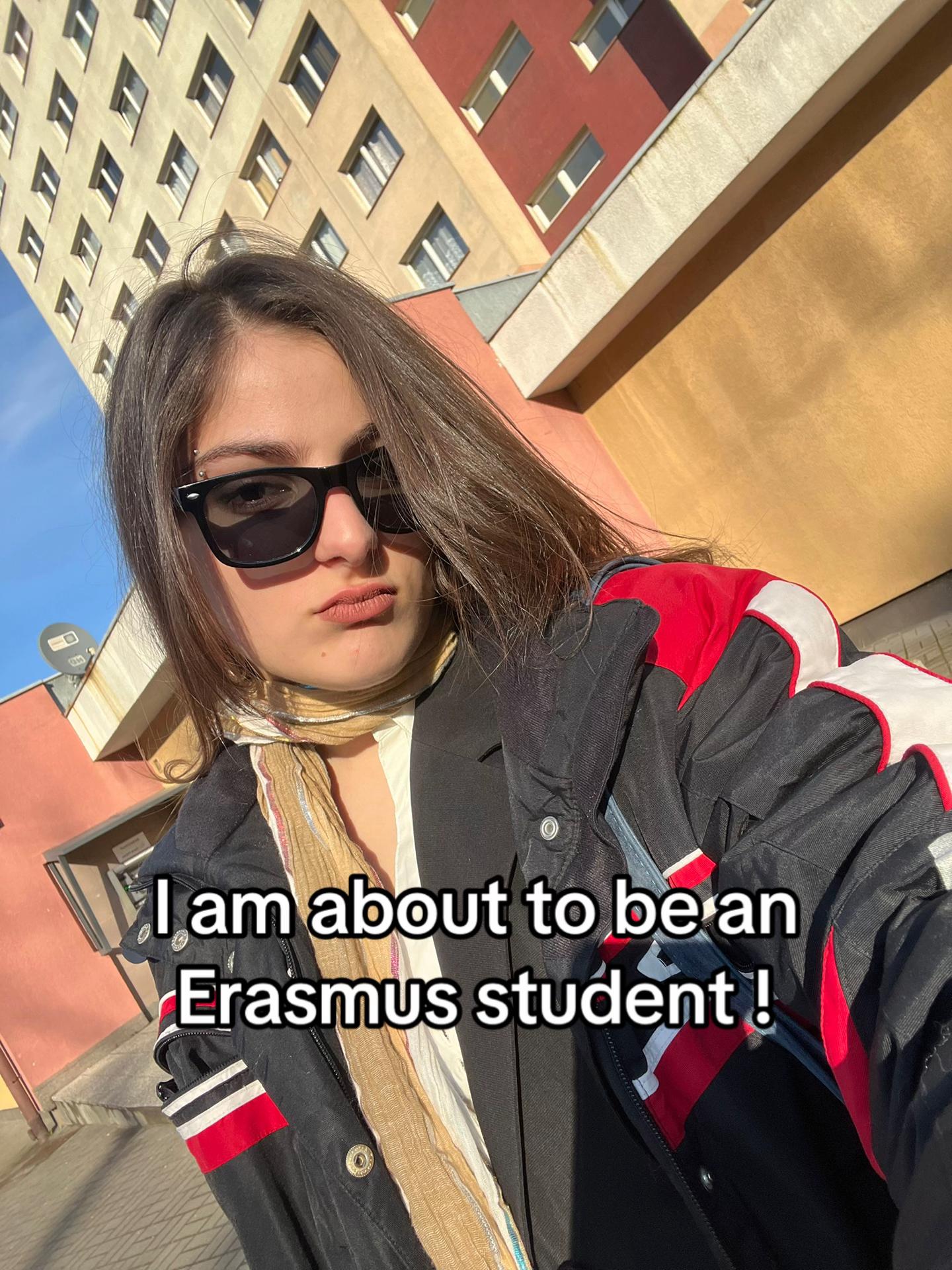 @Elene