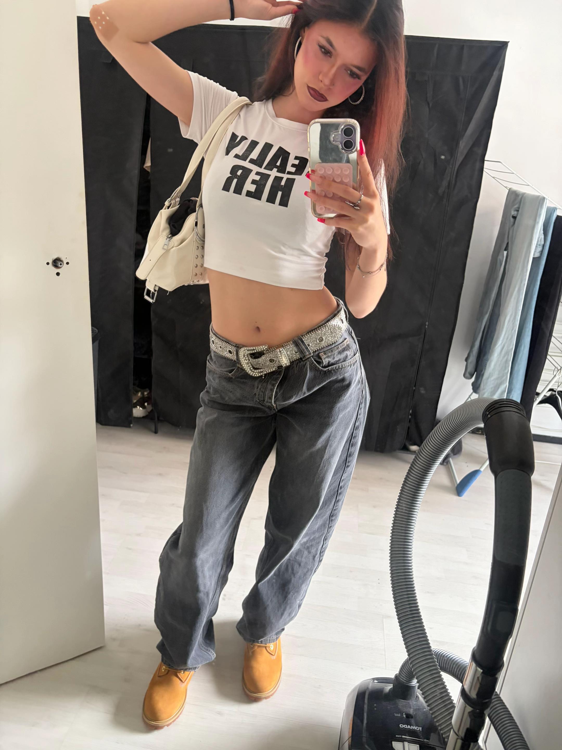 @Ashley🖤