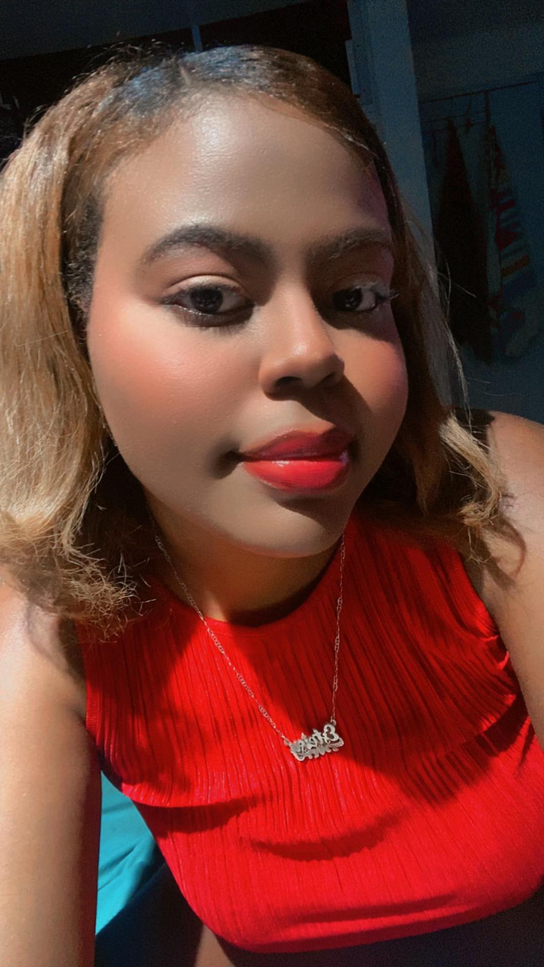 @EsteisyAlmonte
