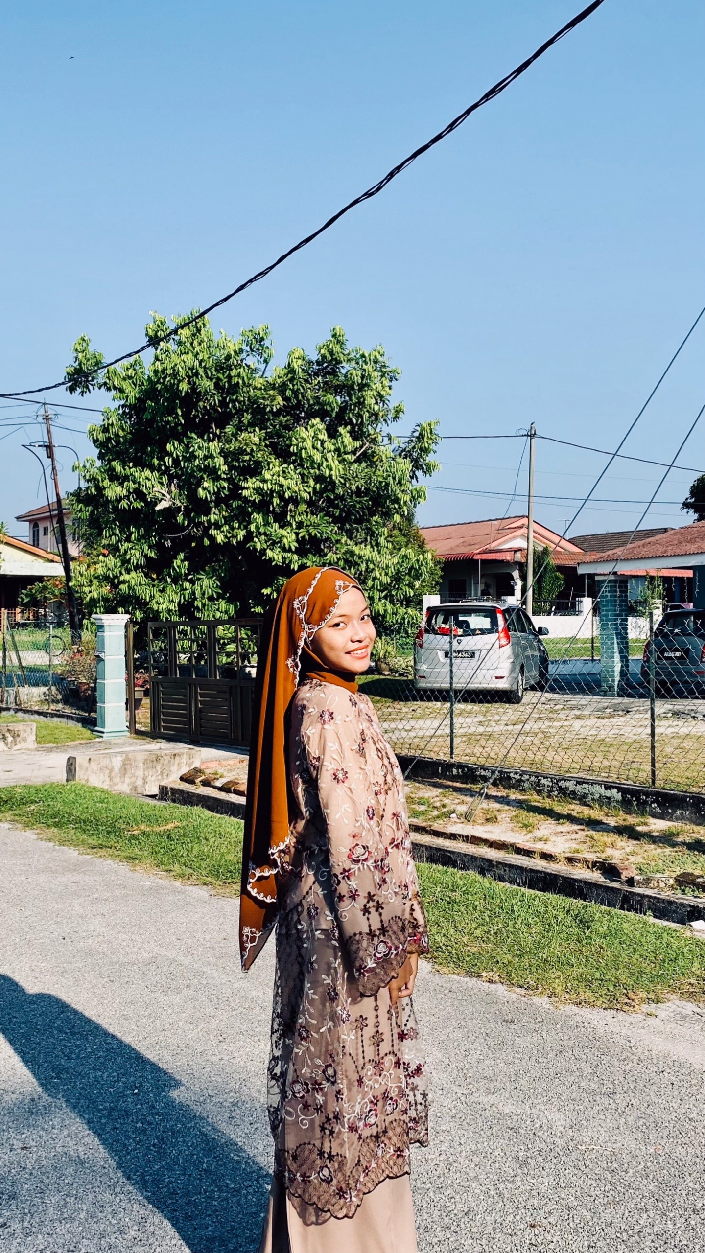 @qira