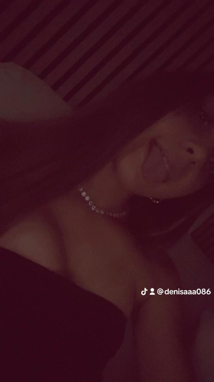 @𝐝𝐞𝐧𝐢𝐢𝐬𝐚𝐚