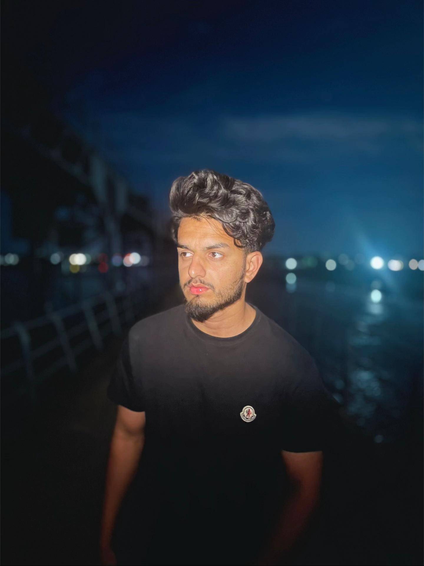 @SARDAR QASIM ✨