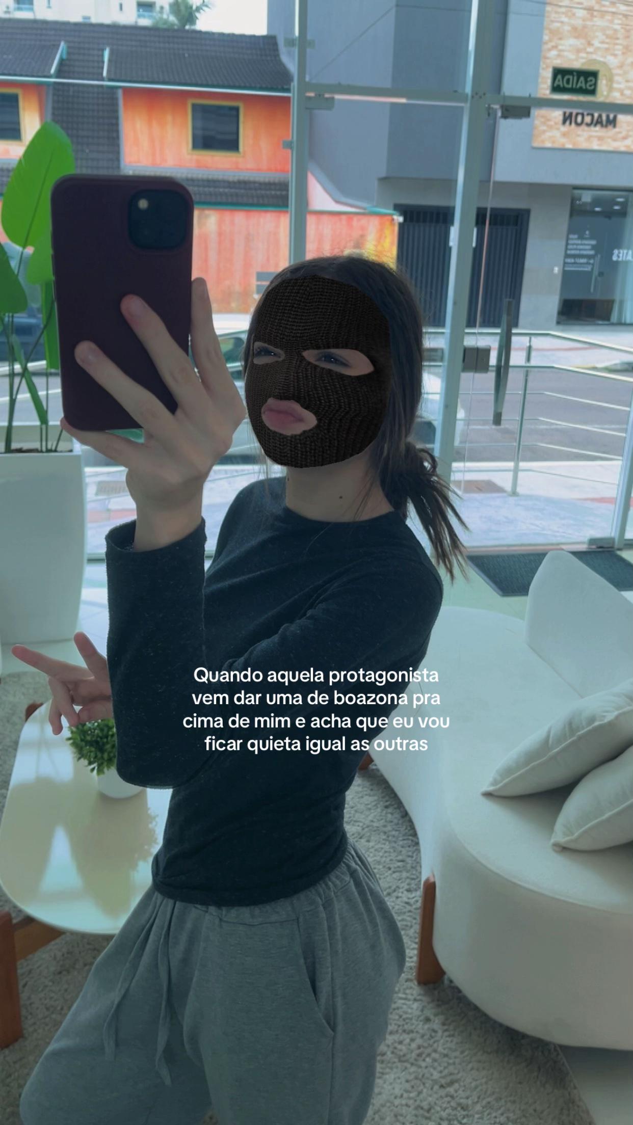 @Secretxz_anaa