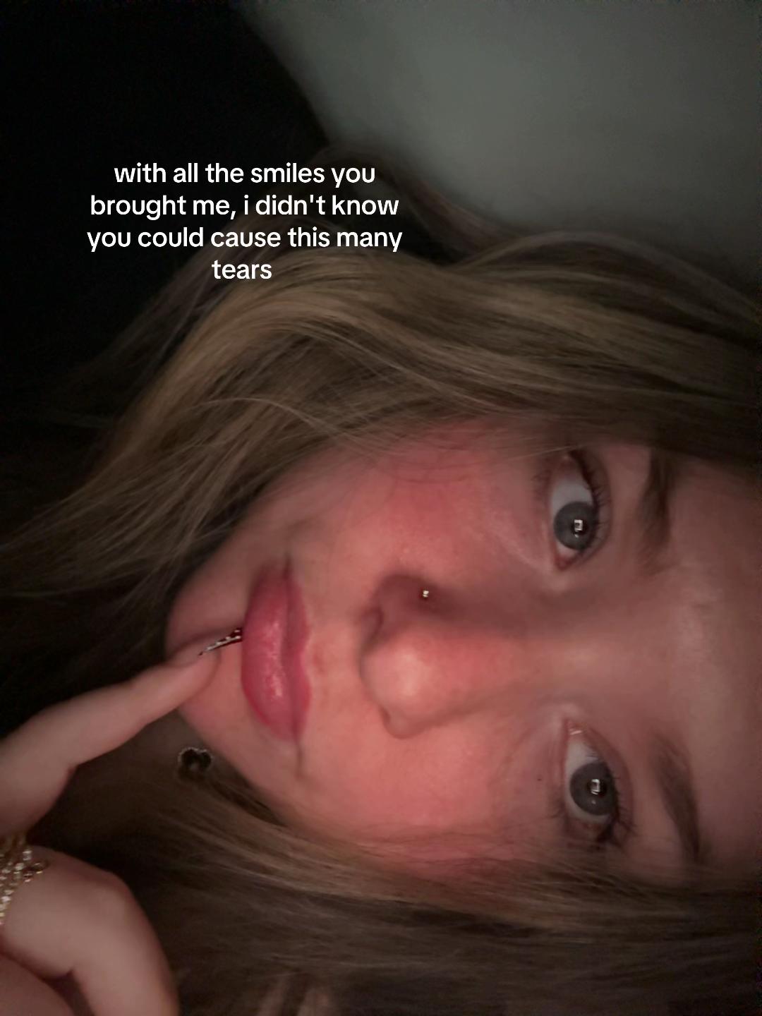 @🖤