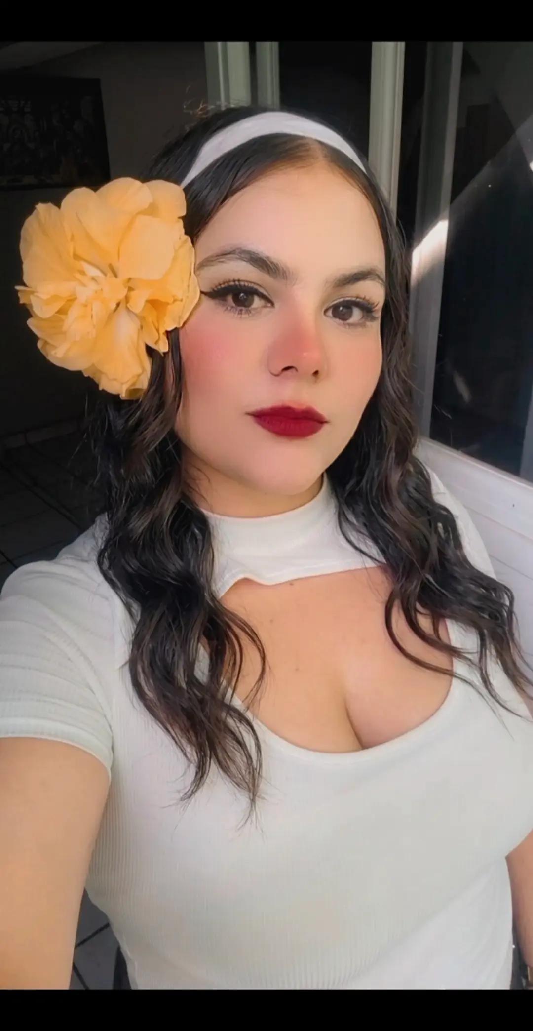 @🌻♡🌻 Lҽʂʅιҽ 🌻♡🌻