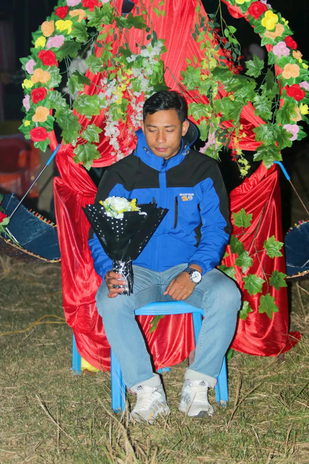 @Mr.Tharuwa💐