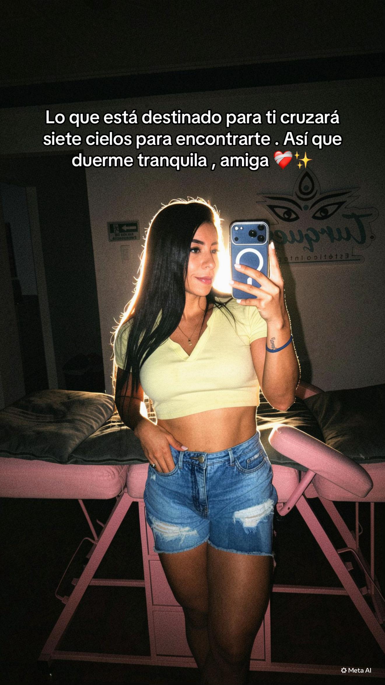 @lillymolinafit