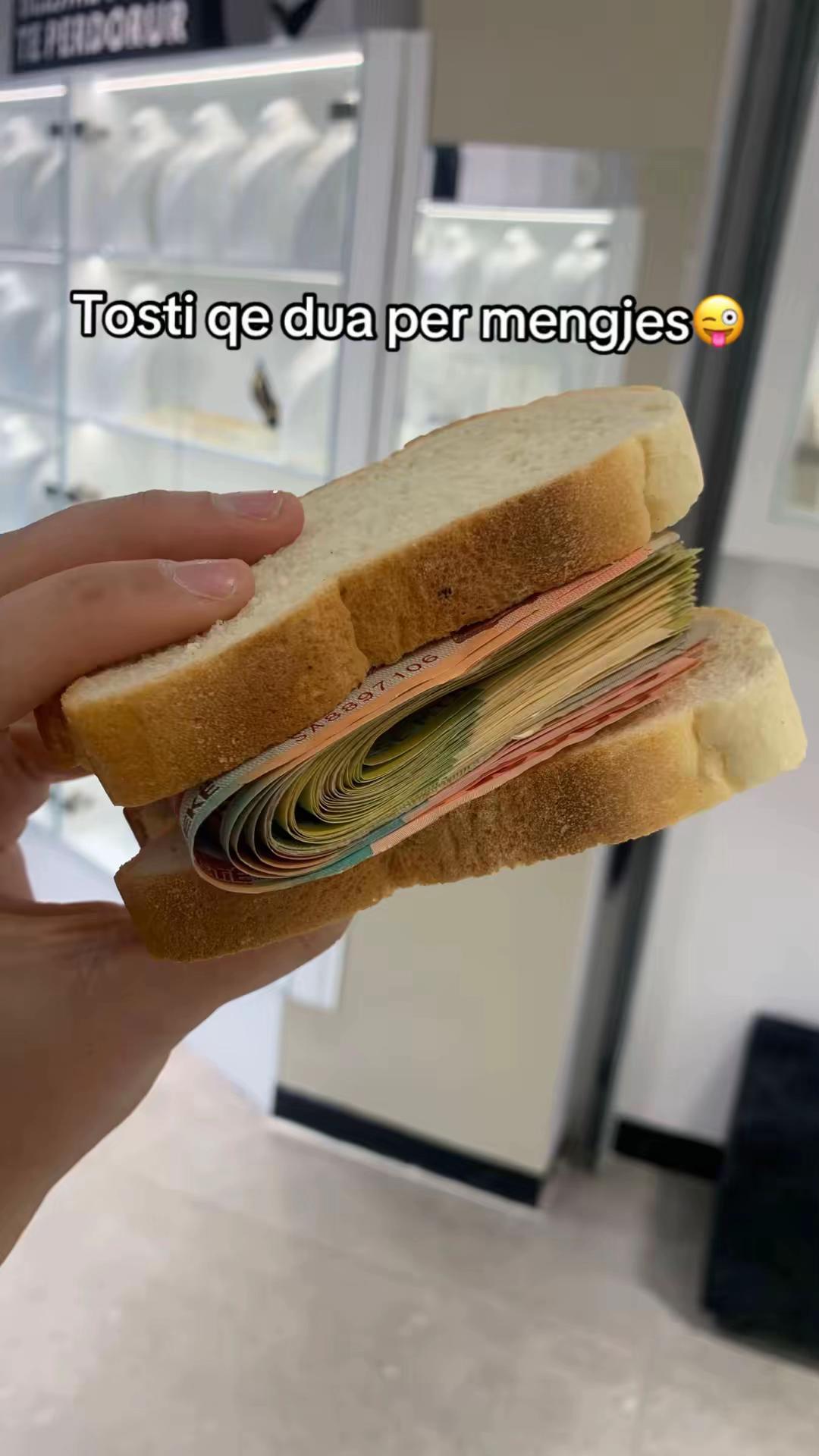 @Argjendari Sako