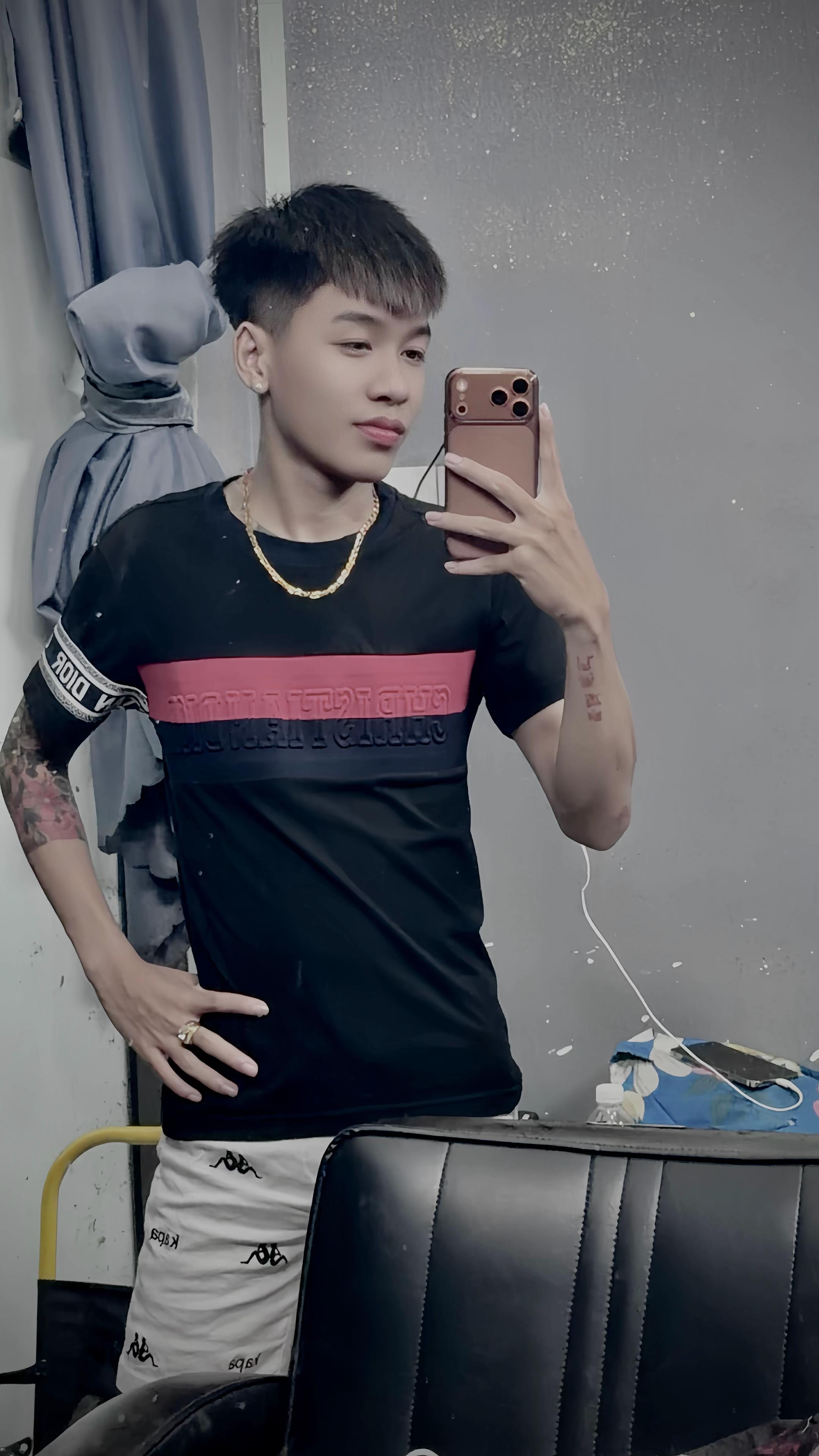 @Hoàng Nam ✅