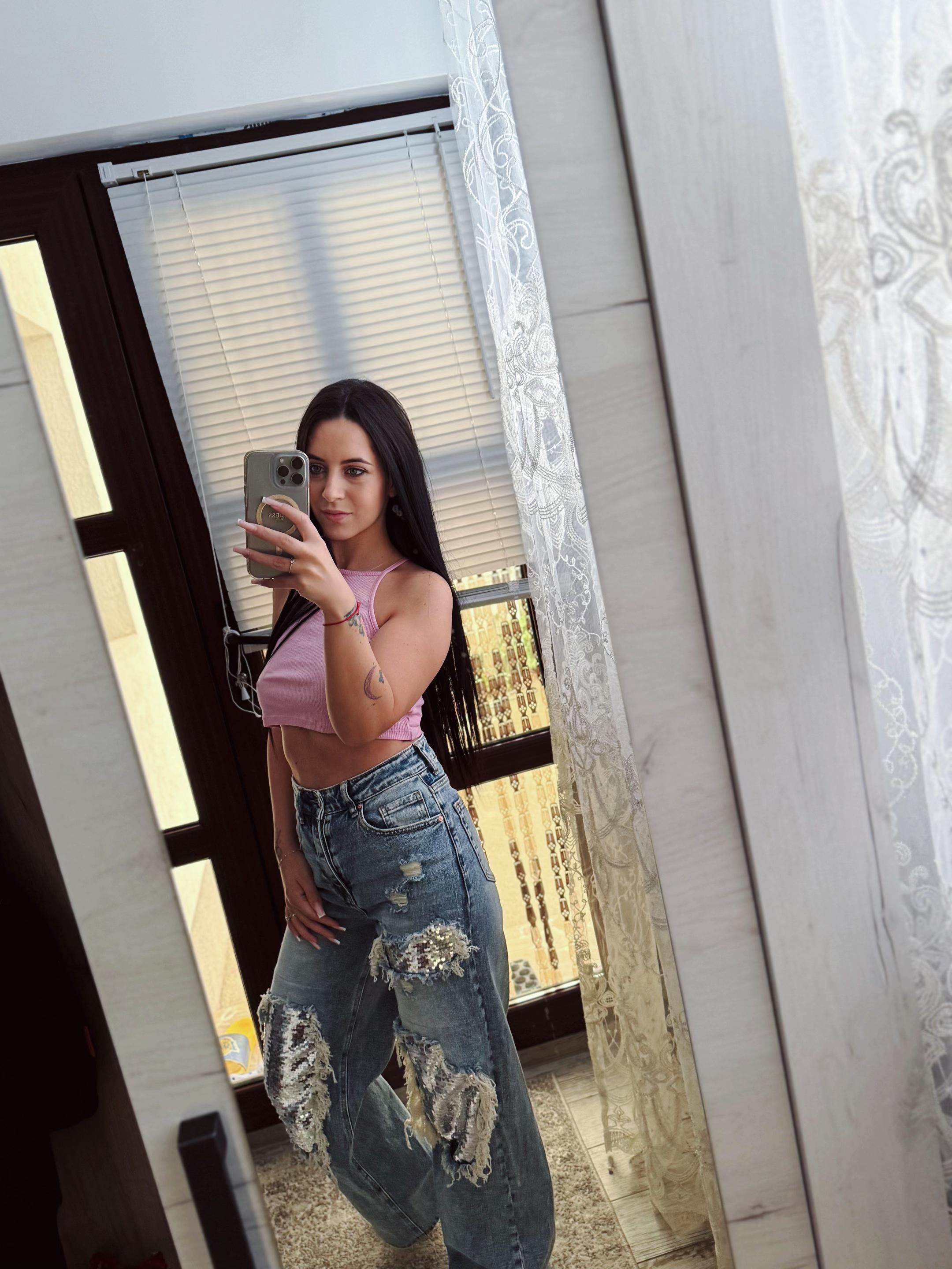 @SimonnaElena