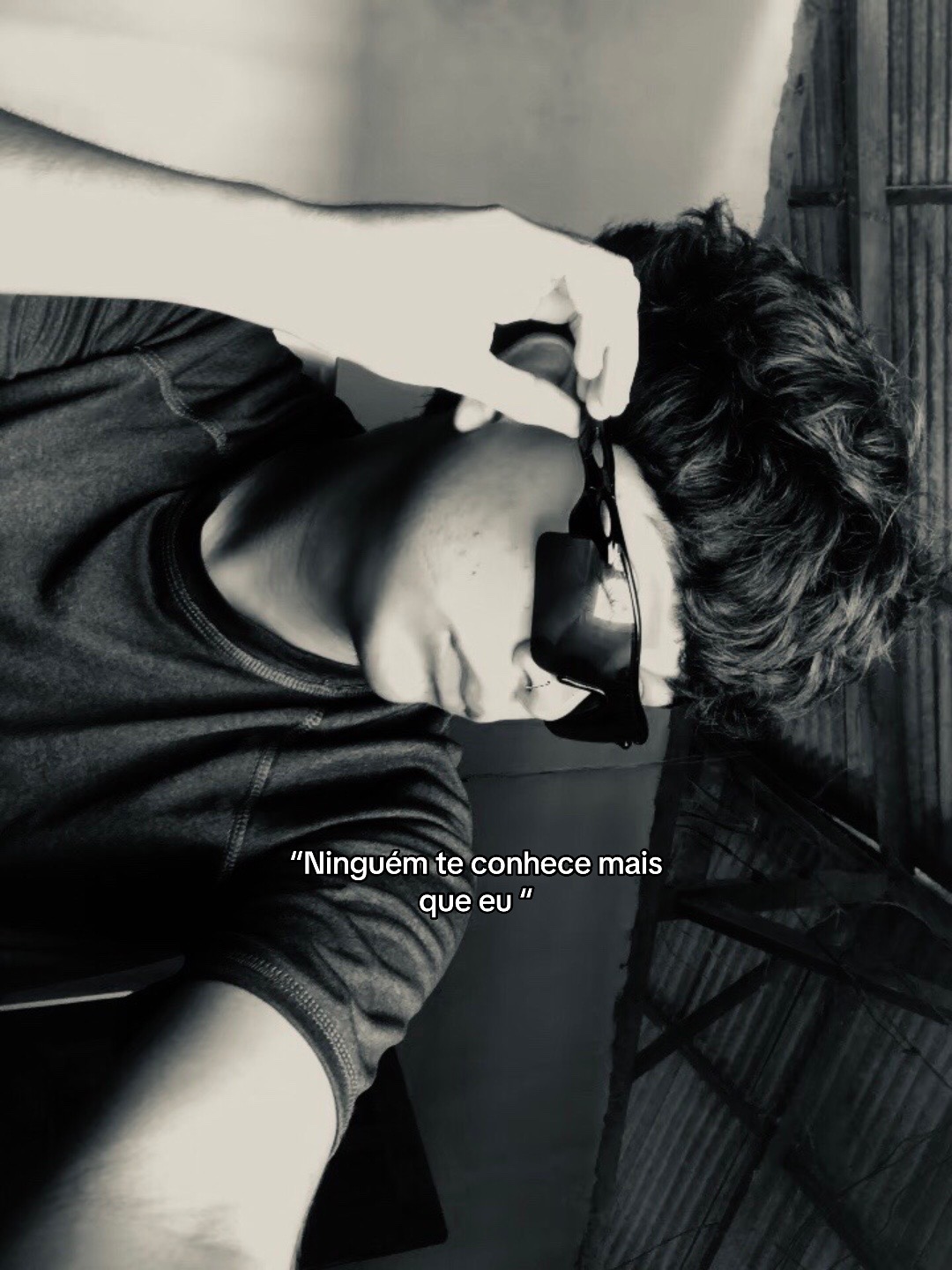 @⃟