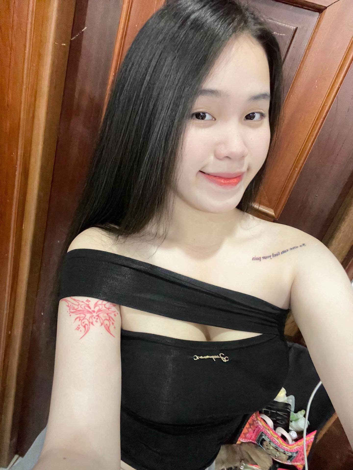 @𝐌𝐨𝐧𝐞𝐲💸