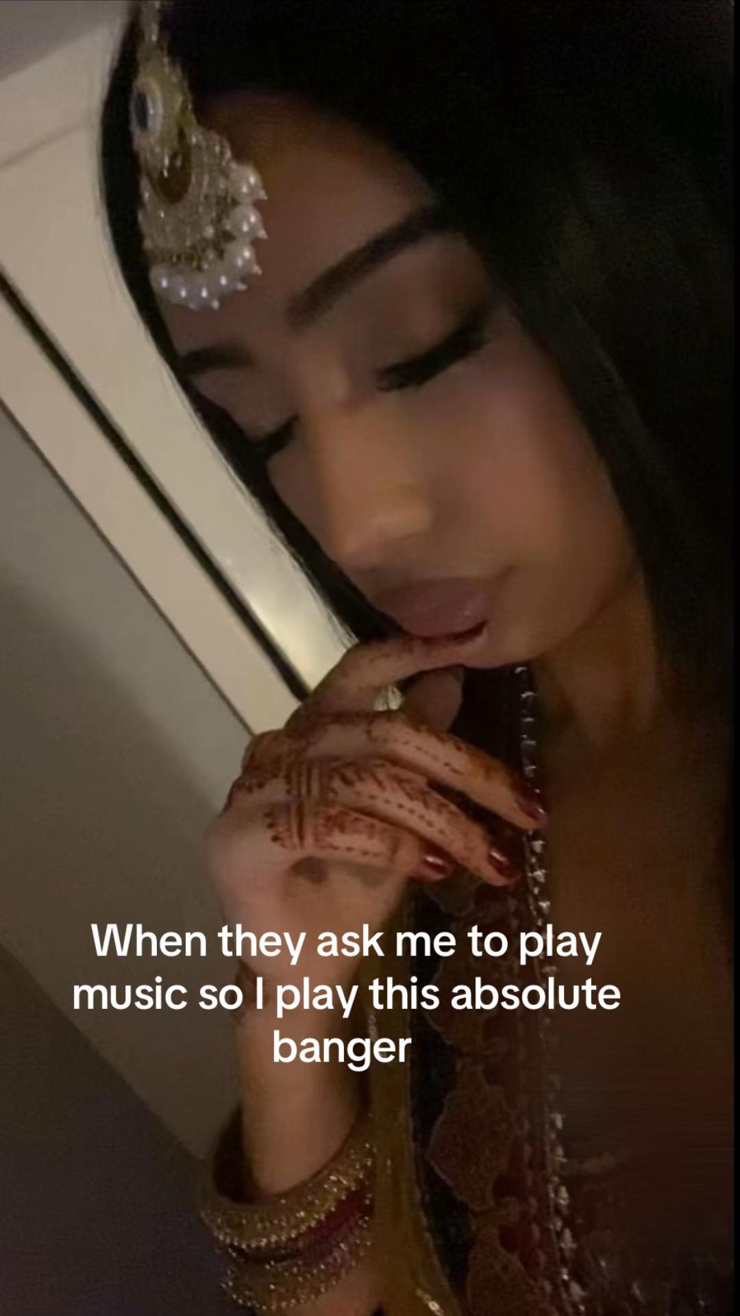 @️