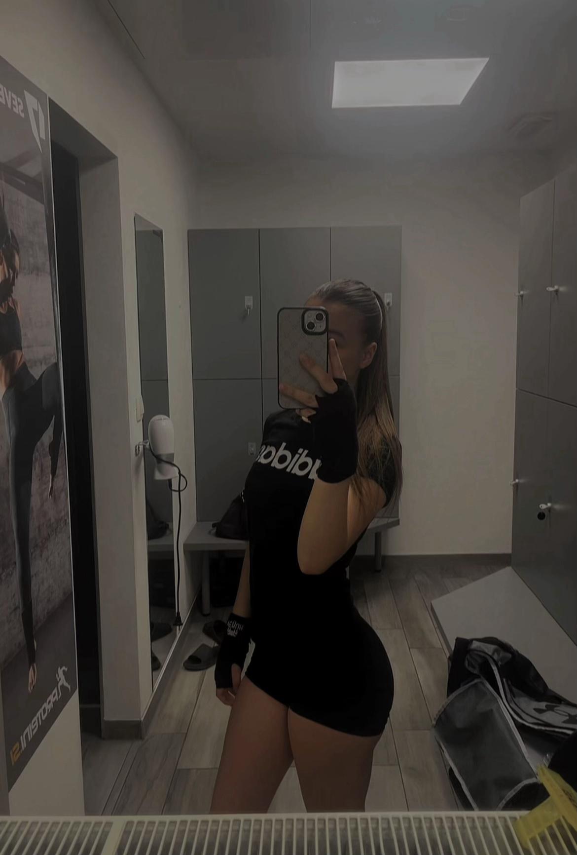 @𝓐𝓷𝓽𝓸𝓷𝓲𝓷𝓪✨🤍🧸