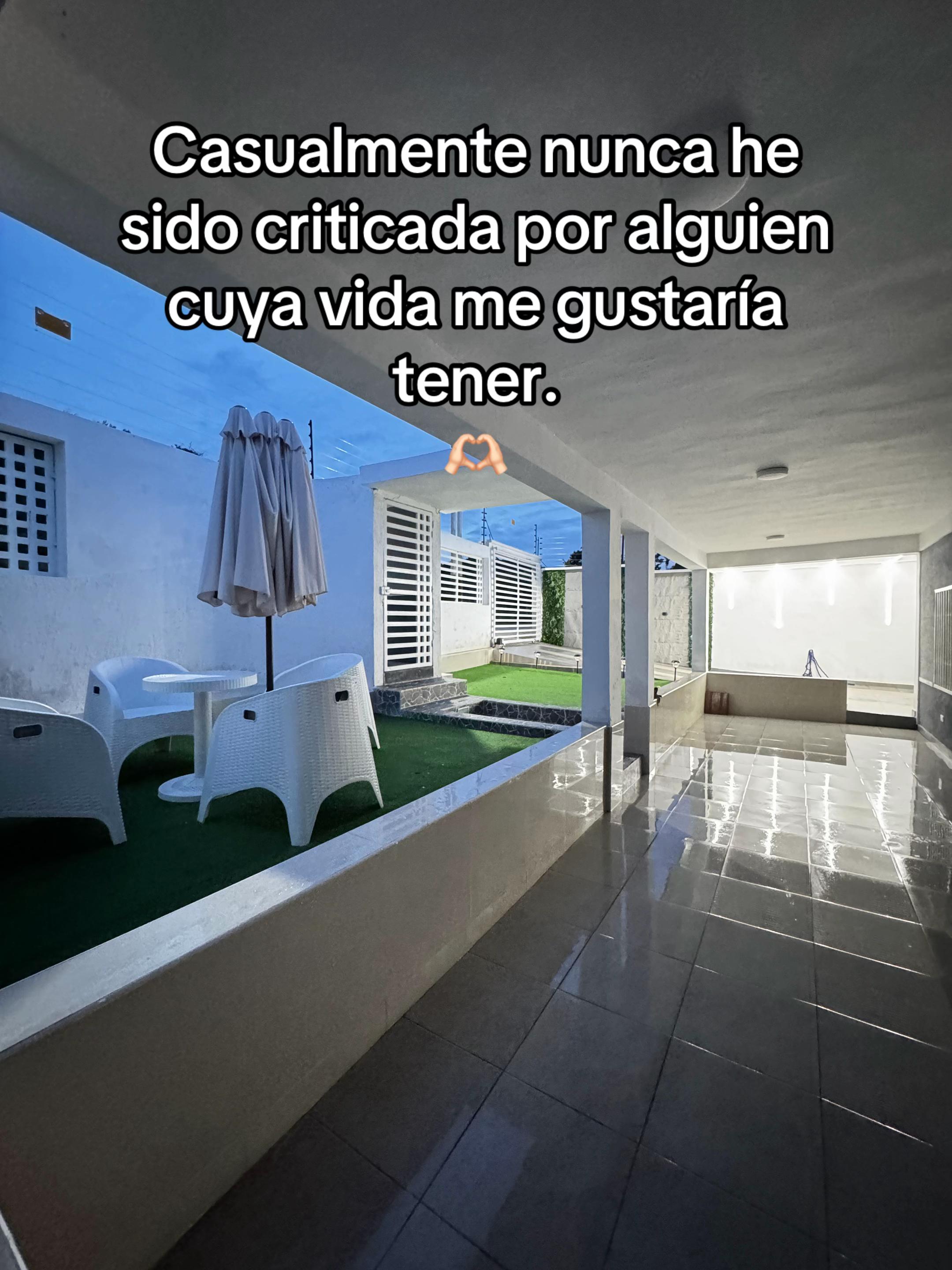 @monicaduran000