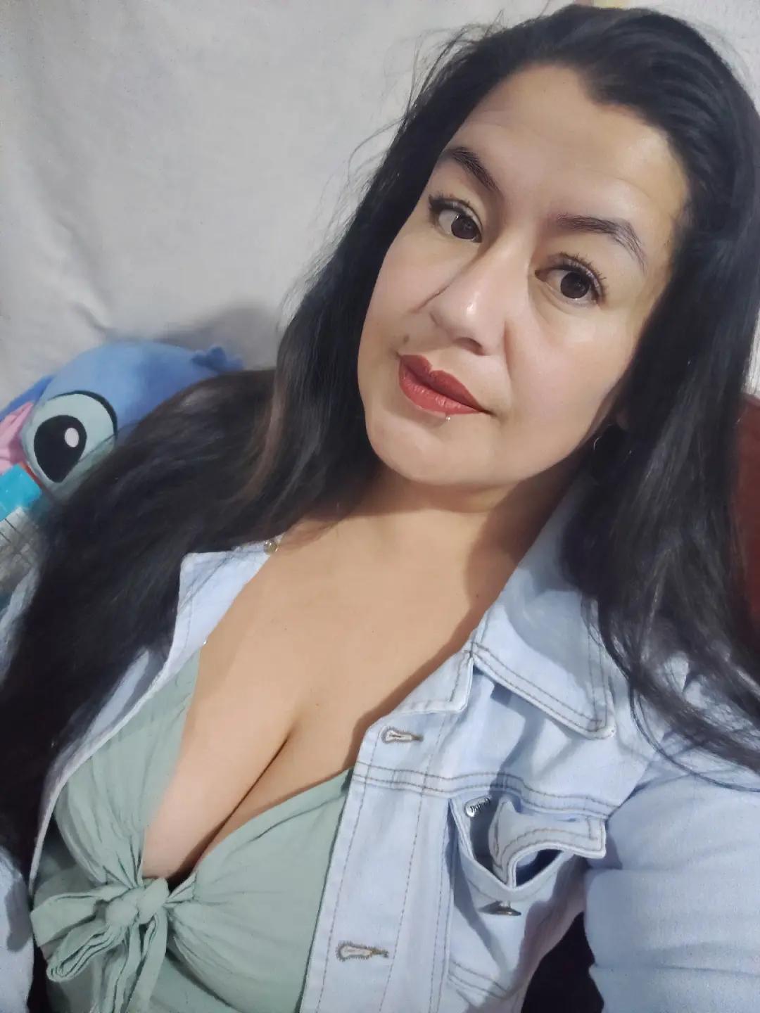 @jazminvalencia305