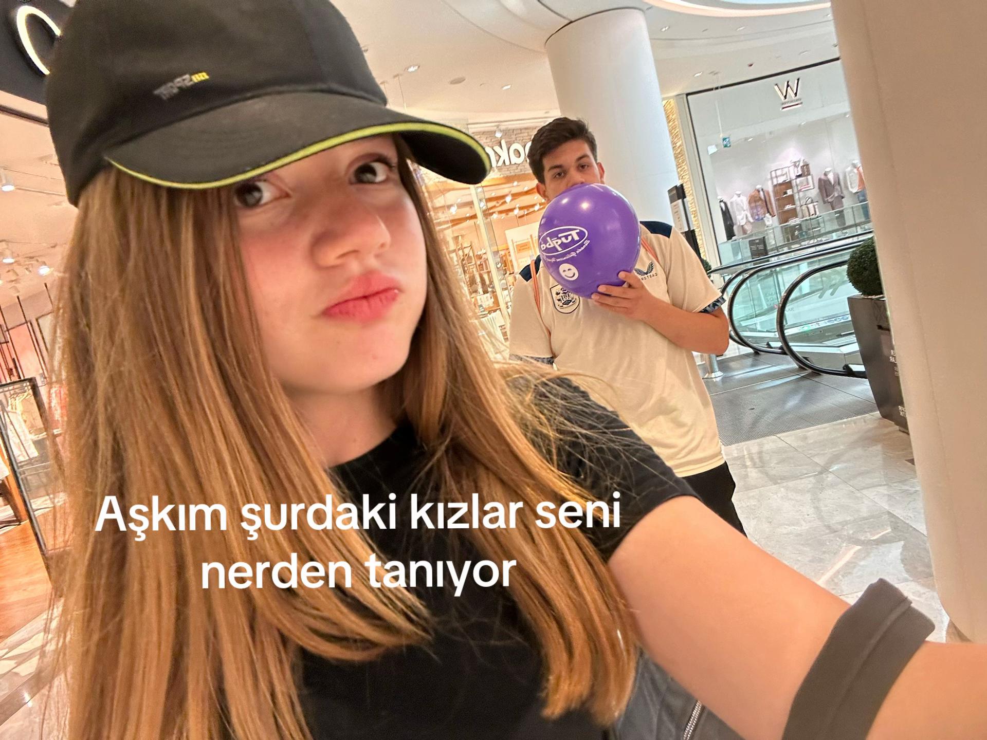 @Elifnisaw