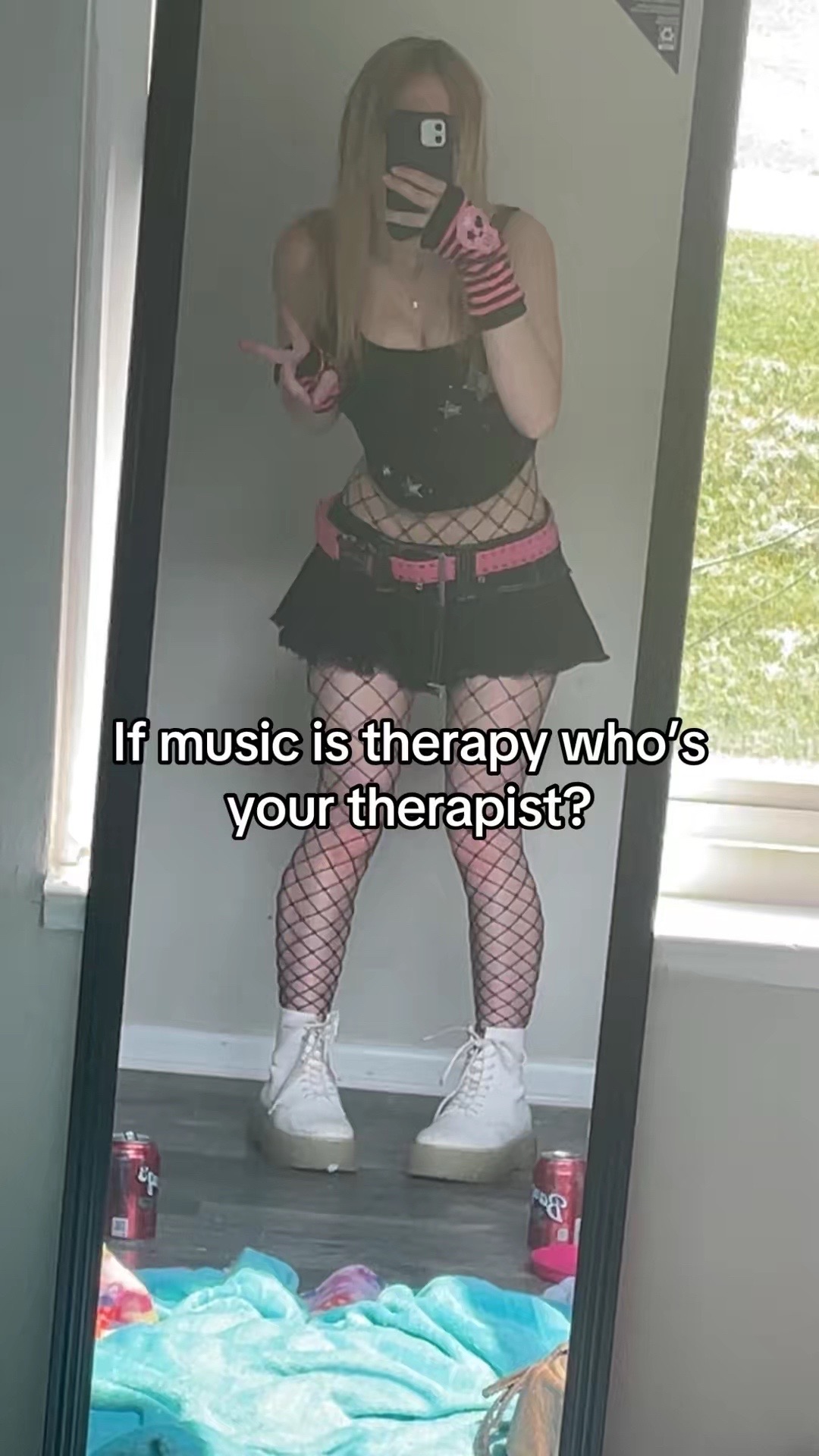 @😻