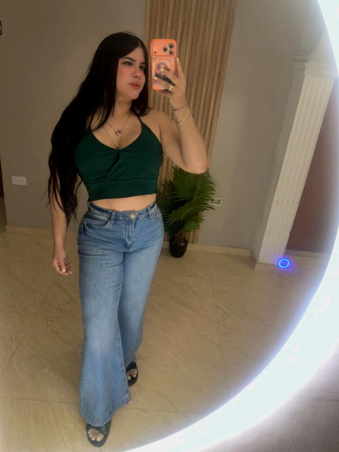 @María