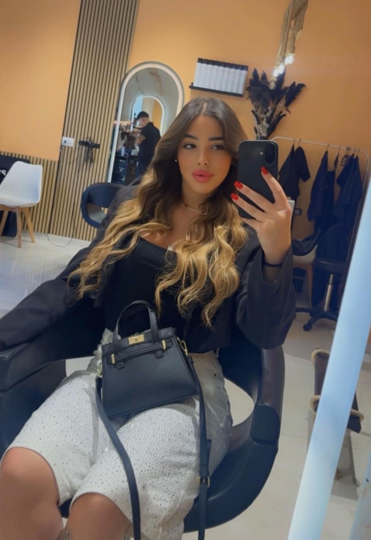@K_M