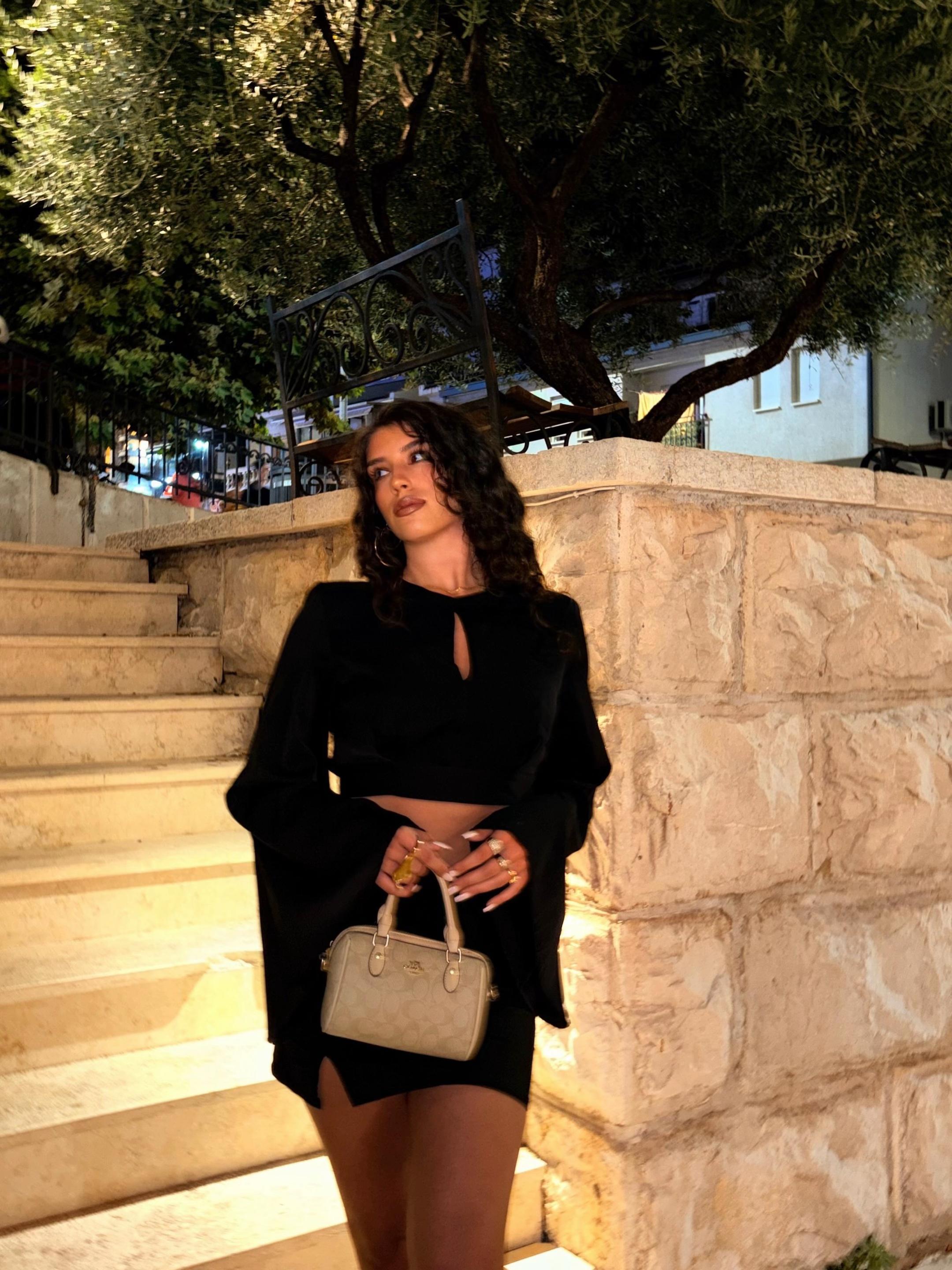 @𝐉𝐊
