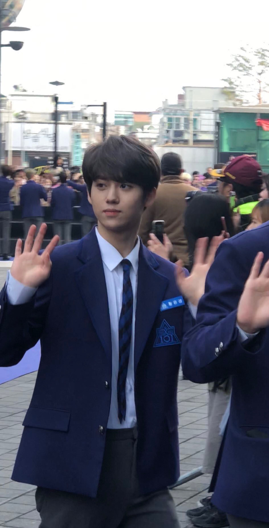 @윤념치킨