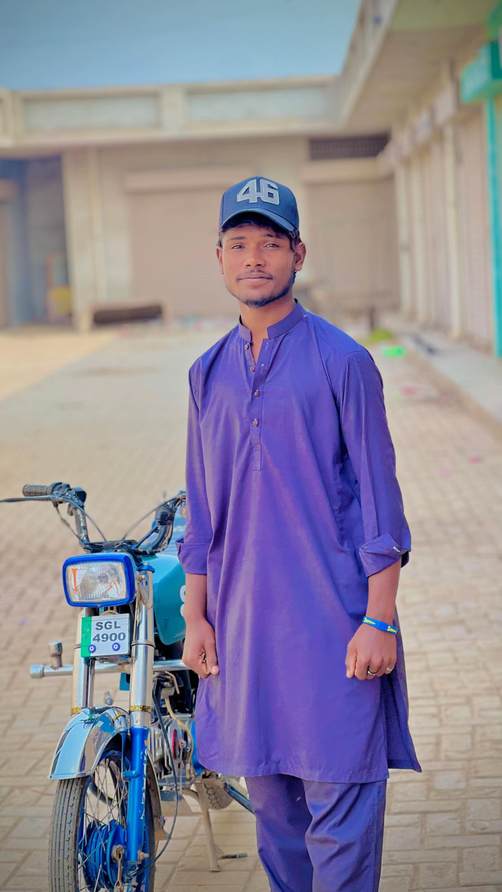 @⚜️AHSAN Ali☄️💸