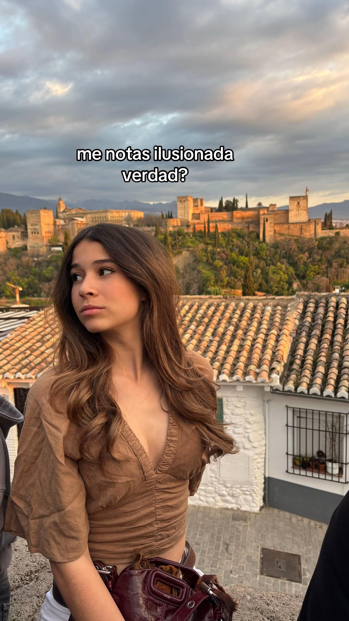 @carolinee