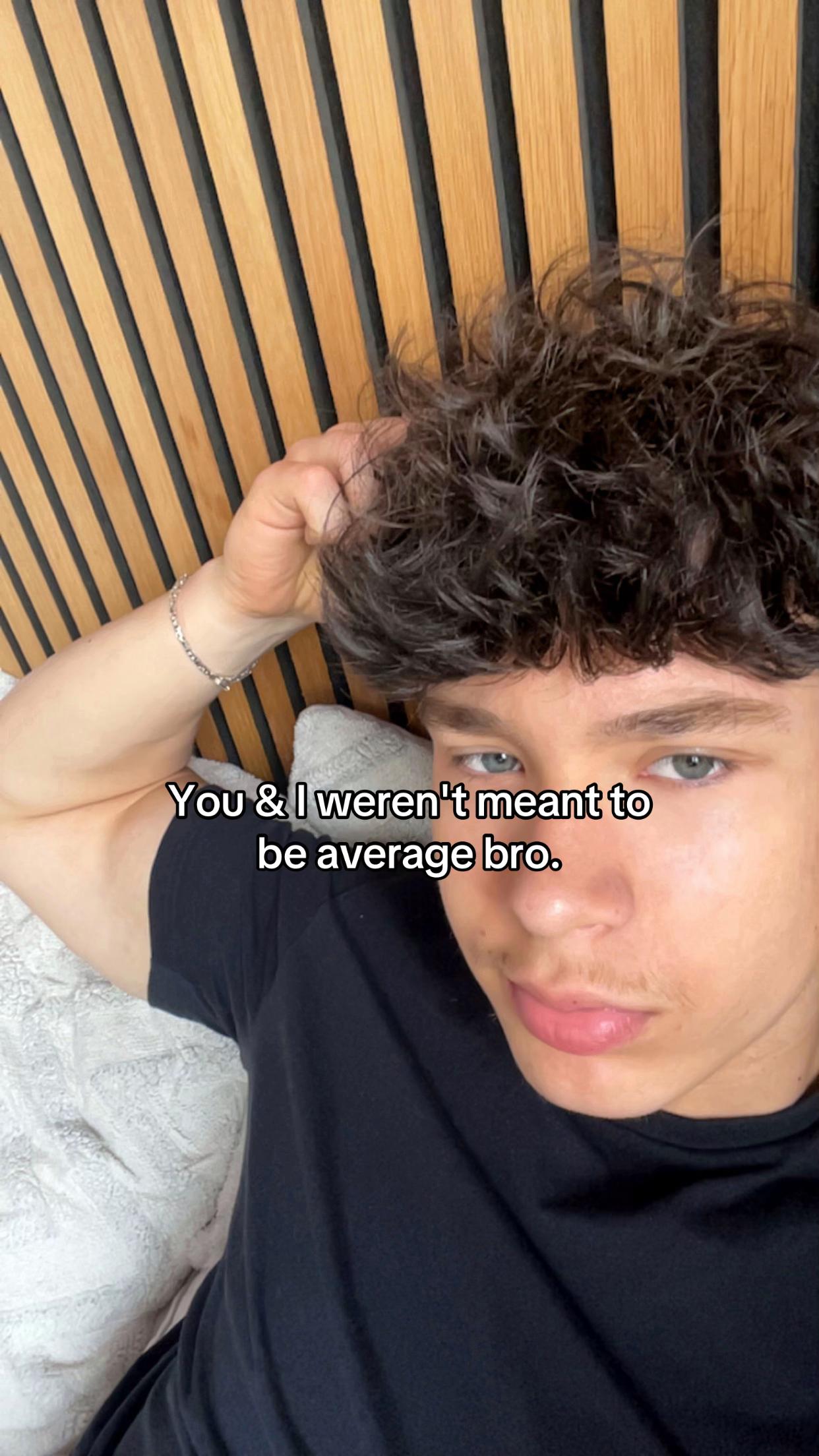 @aron_kovacs_