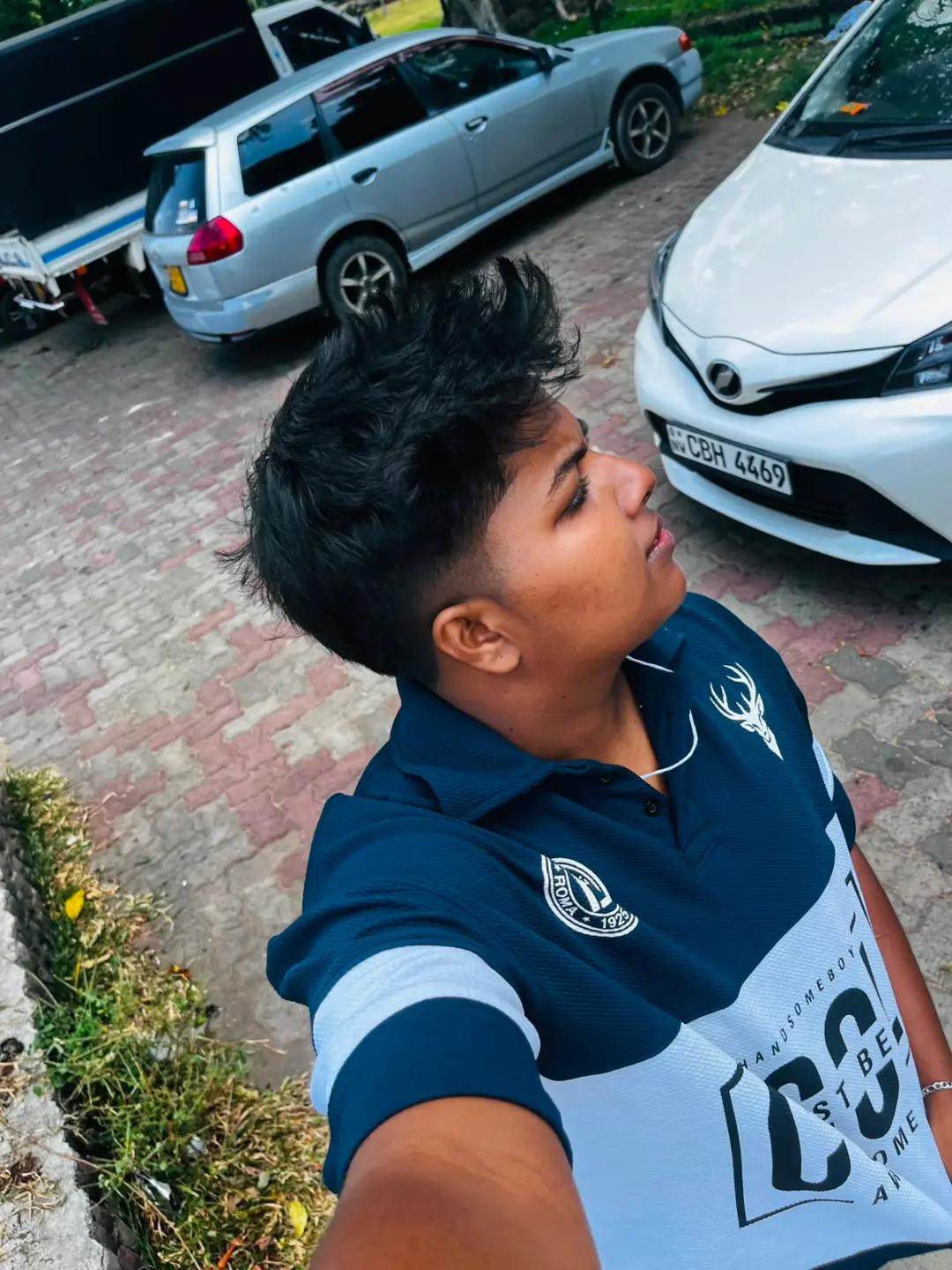 @🇱🇰thath official😚❤️