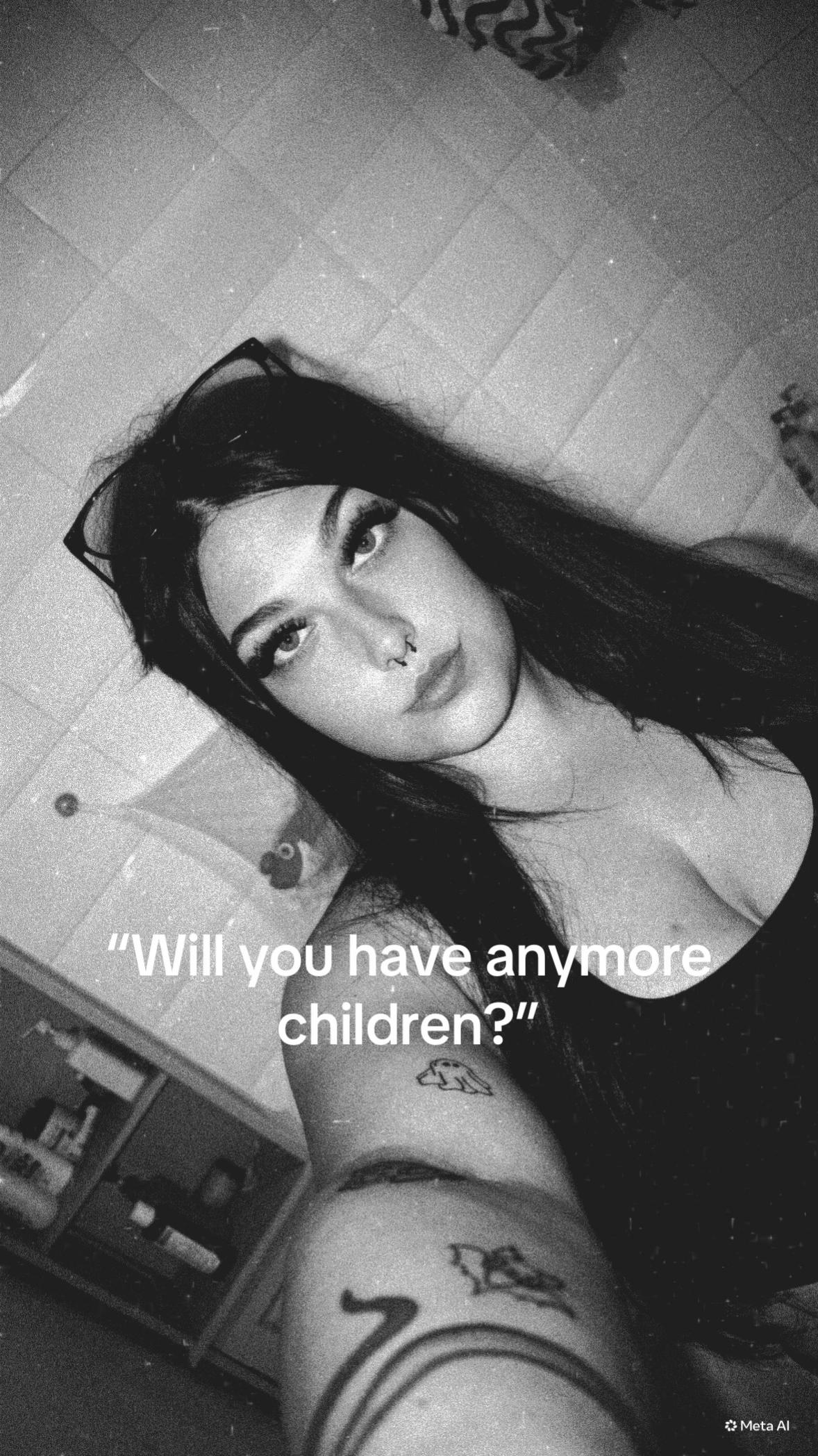 @𝓒𝓱𝓵𝓸🖤🕸️