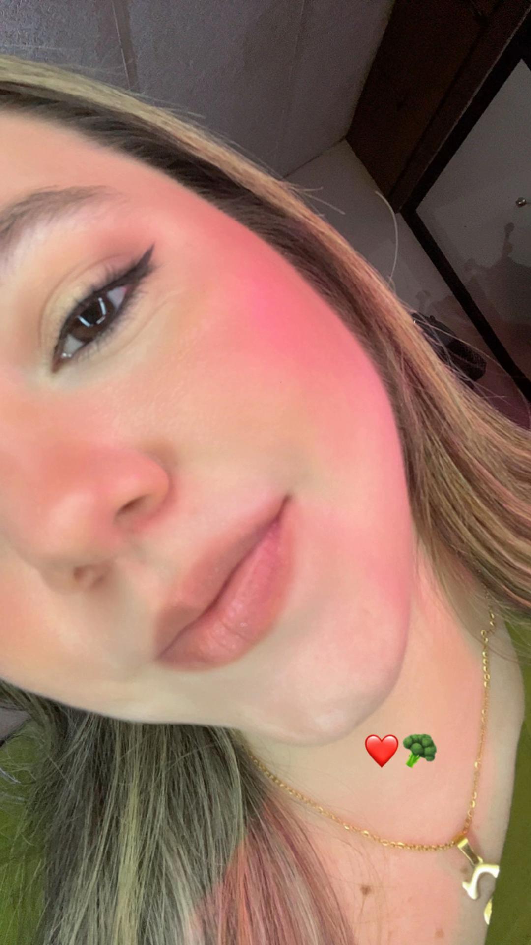 @🐼🎶❤️&zwj;🔥Sħar&ouml;n🥥🍒