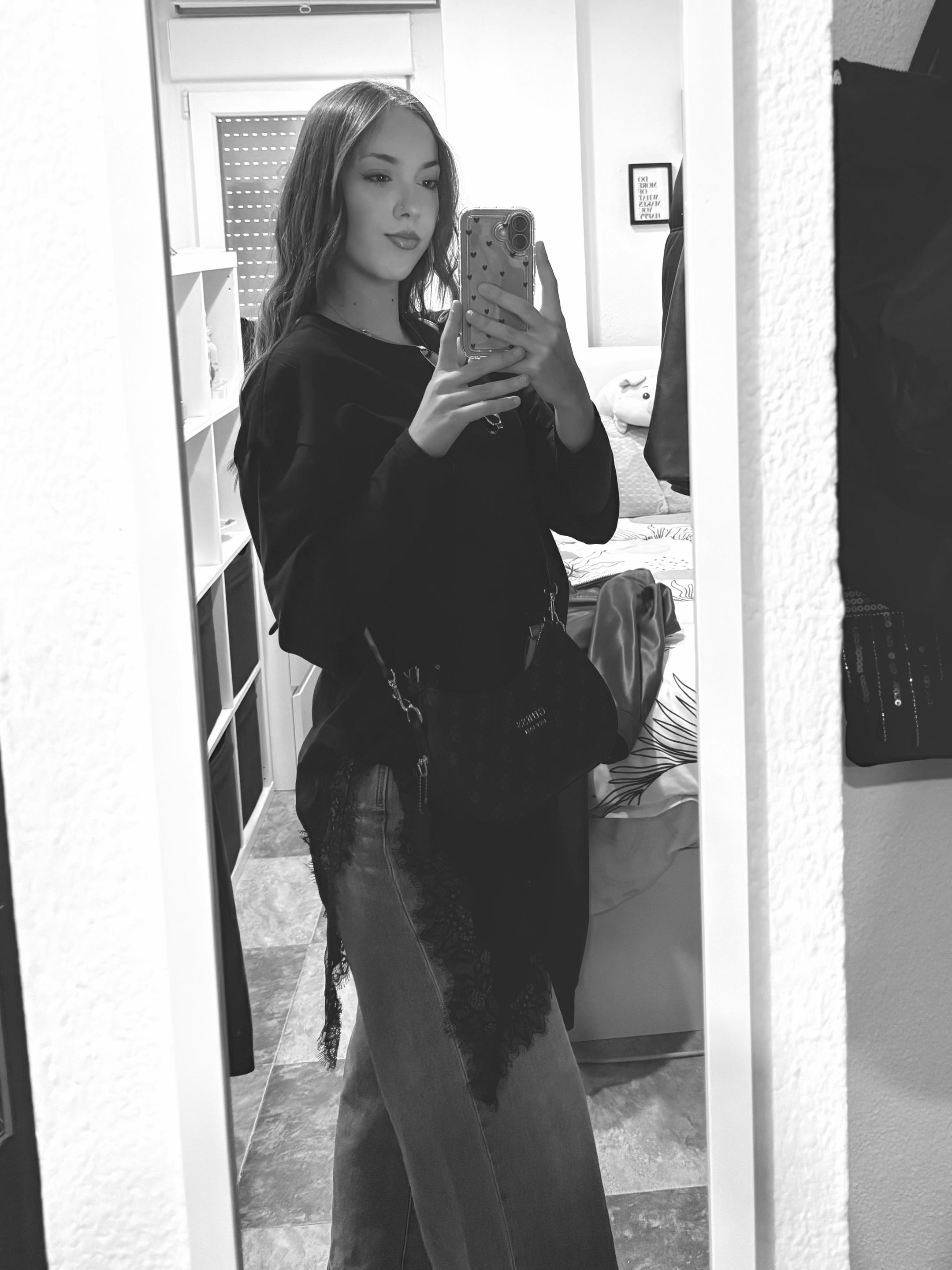 @P A U L A✨