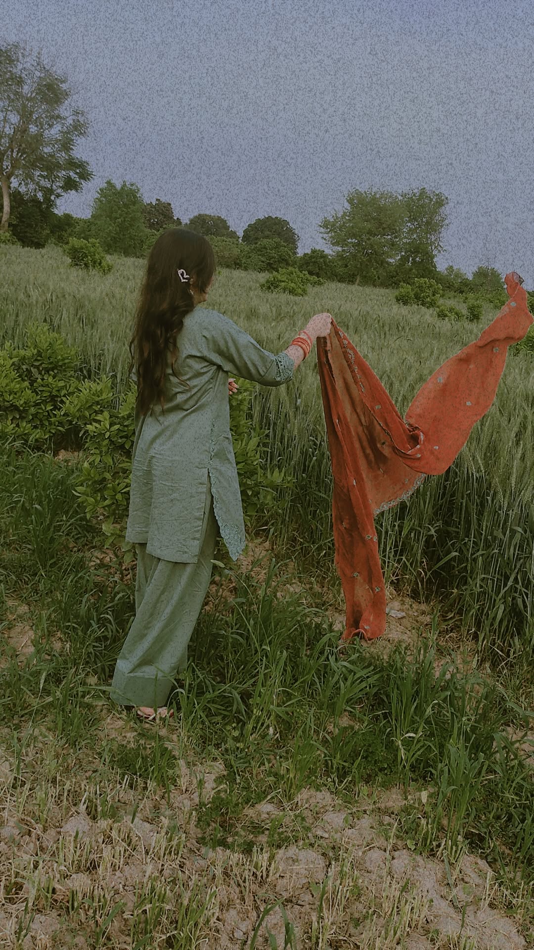 @عیش🦚