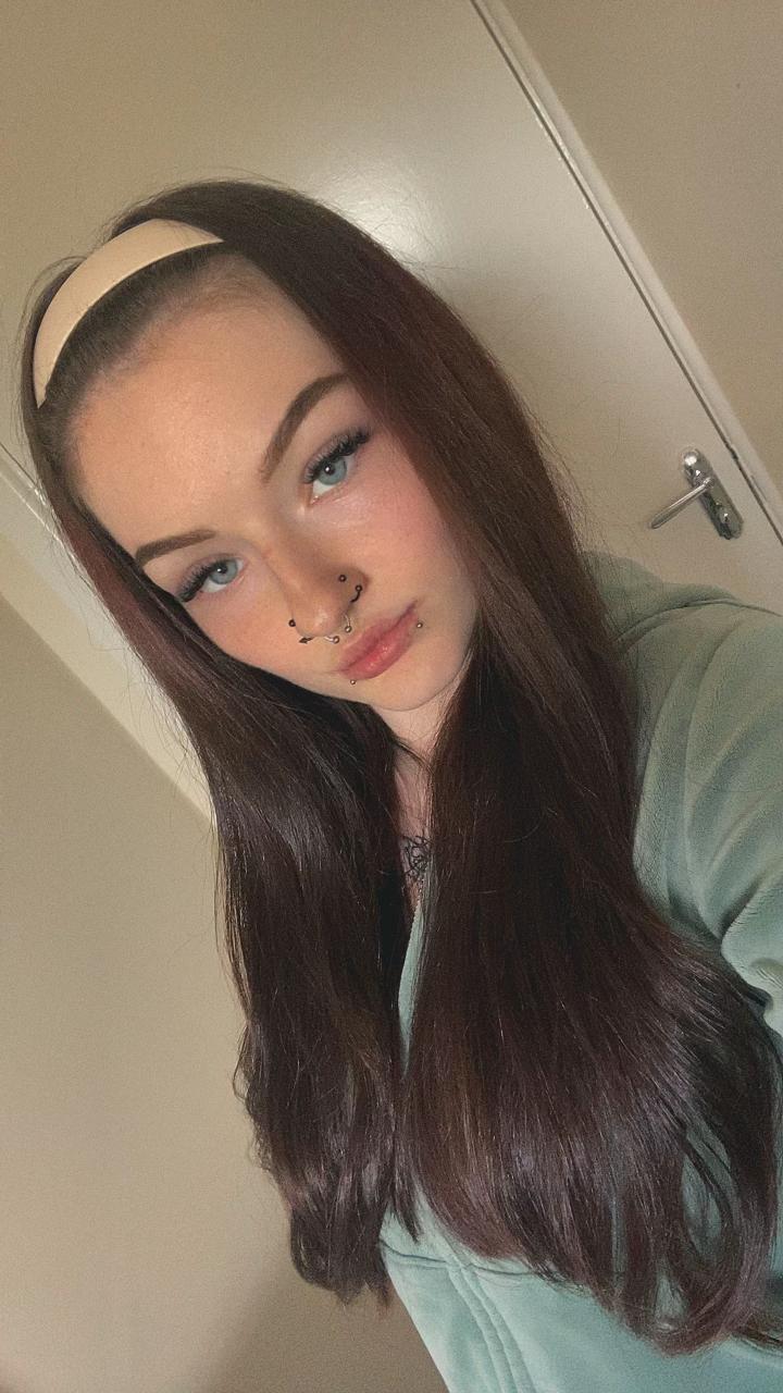 @𝒦ℯ𝓁𝓁𝓎
