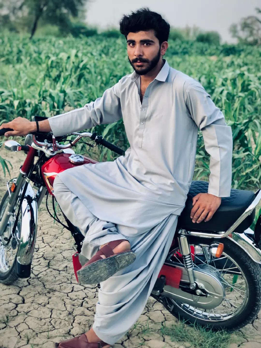 @جِـــنّـــد٘ ڑِ ی٘ Zَِ💔🚬