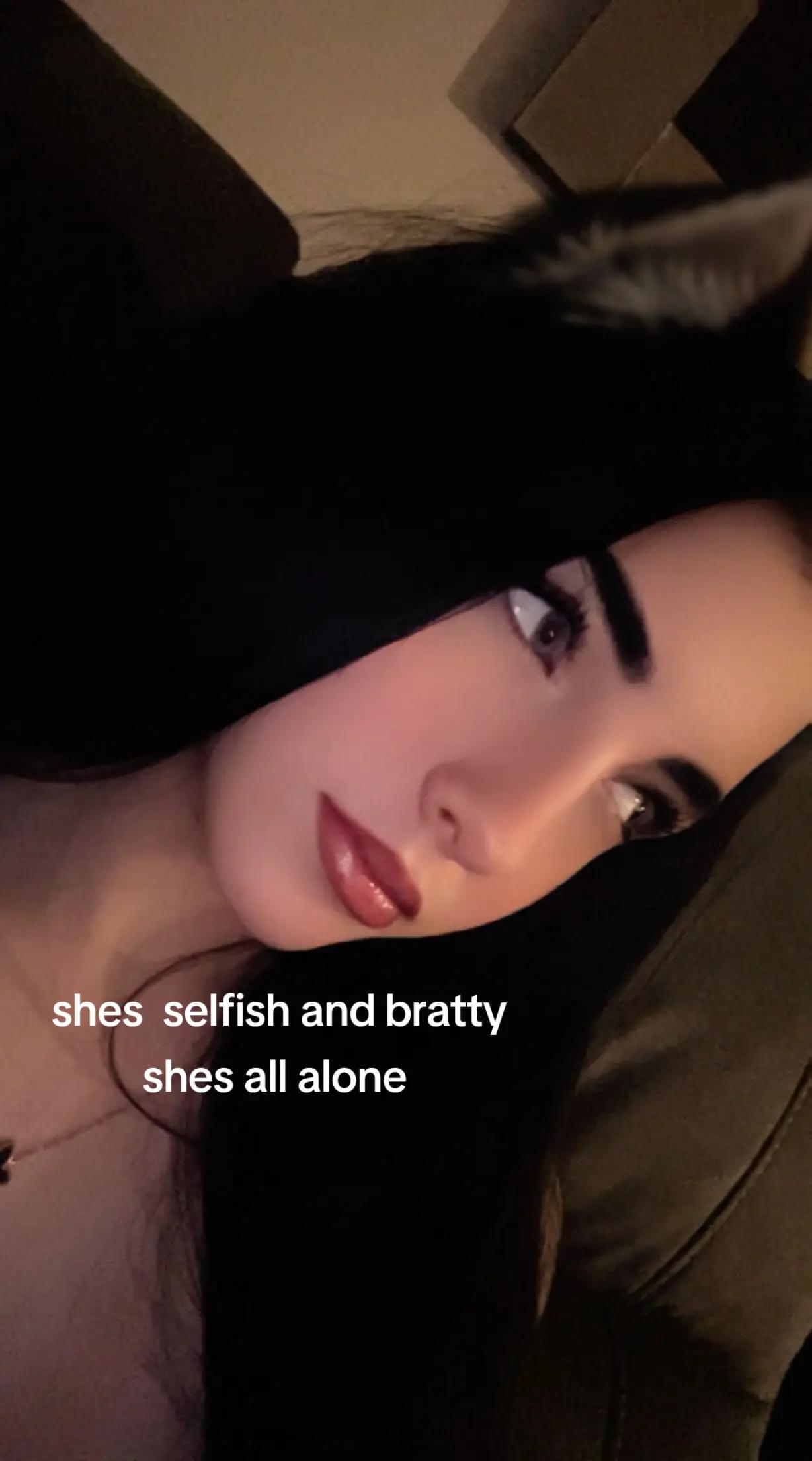 @Tillyxoxo