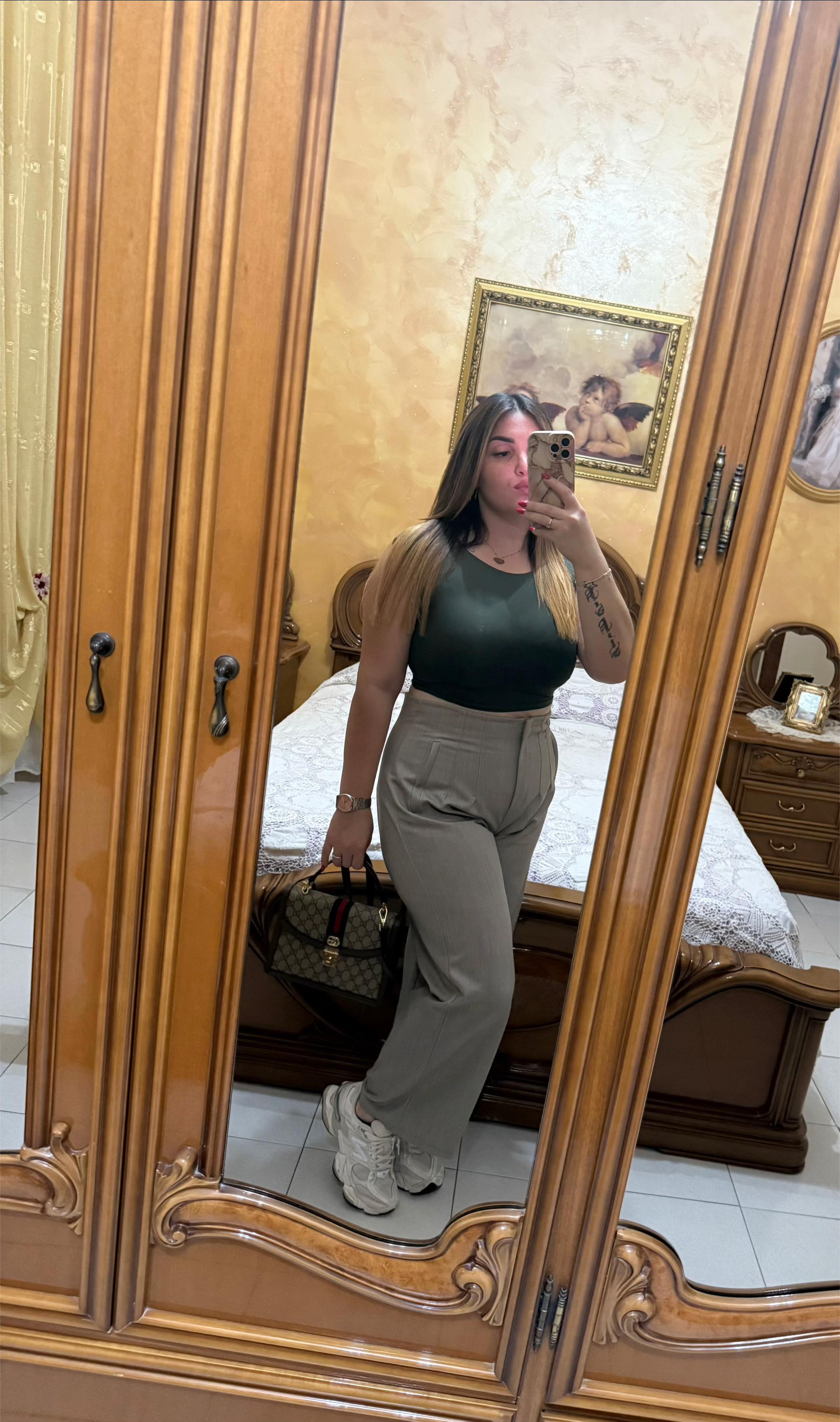 @Rosa97