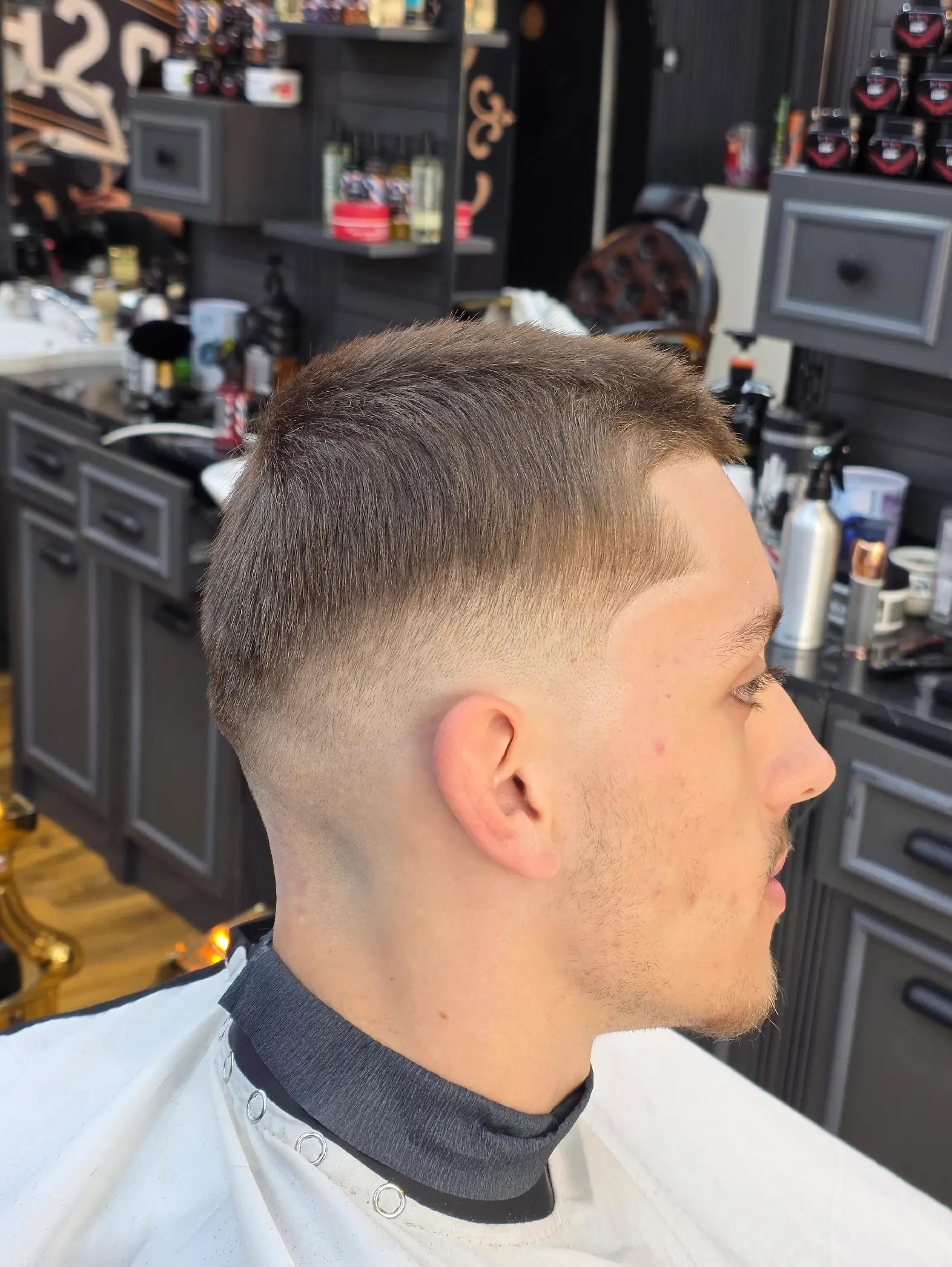 @Camran Barber💈