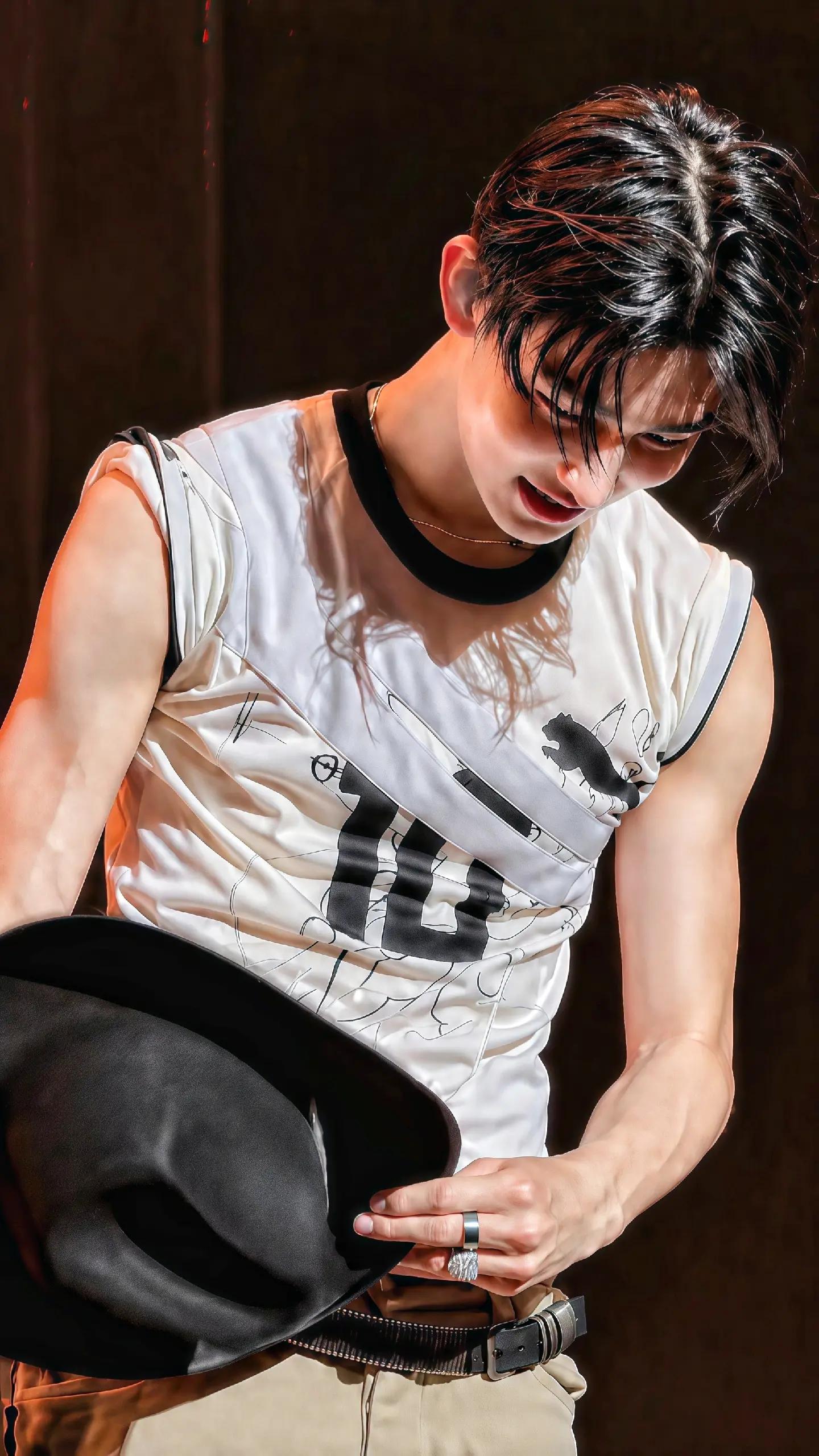 @๐๐๐๐๐๐๐๐๐
