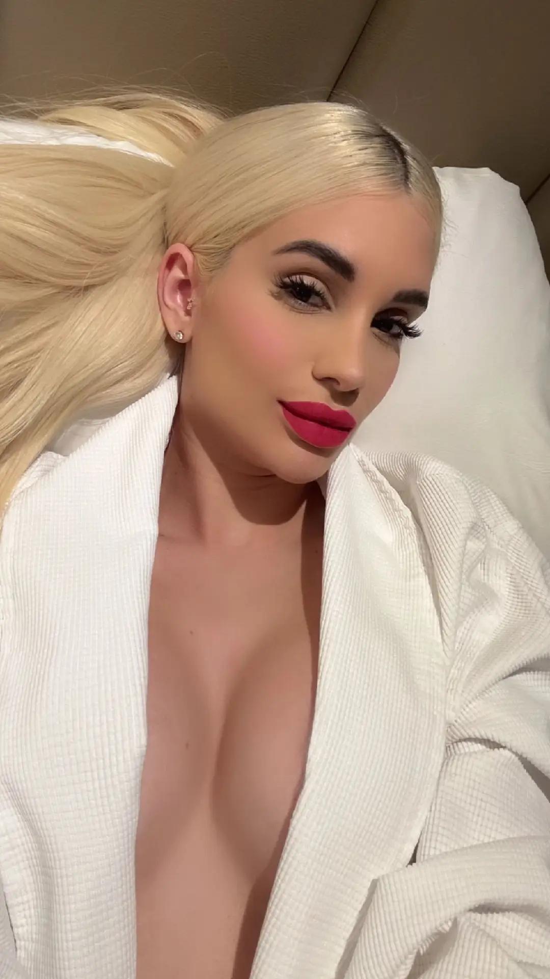 @Anitta_Team