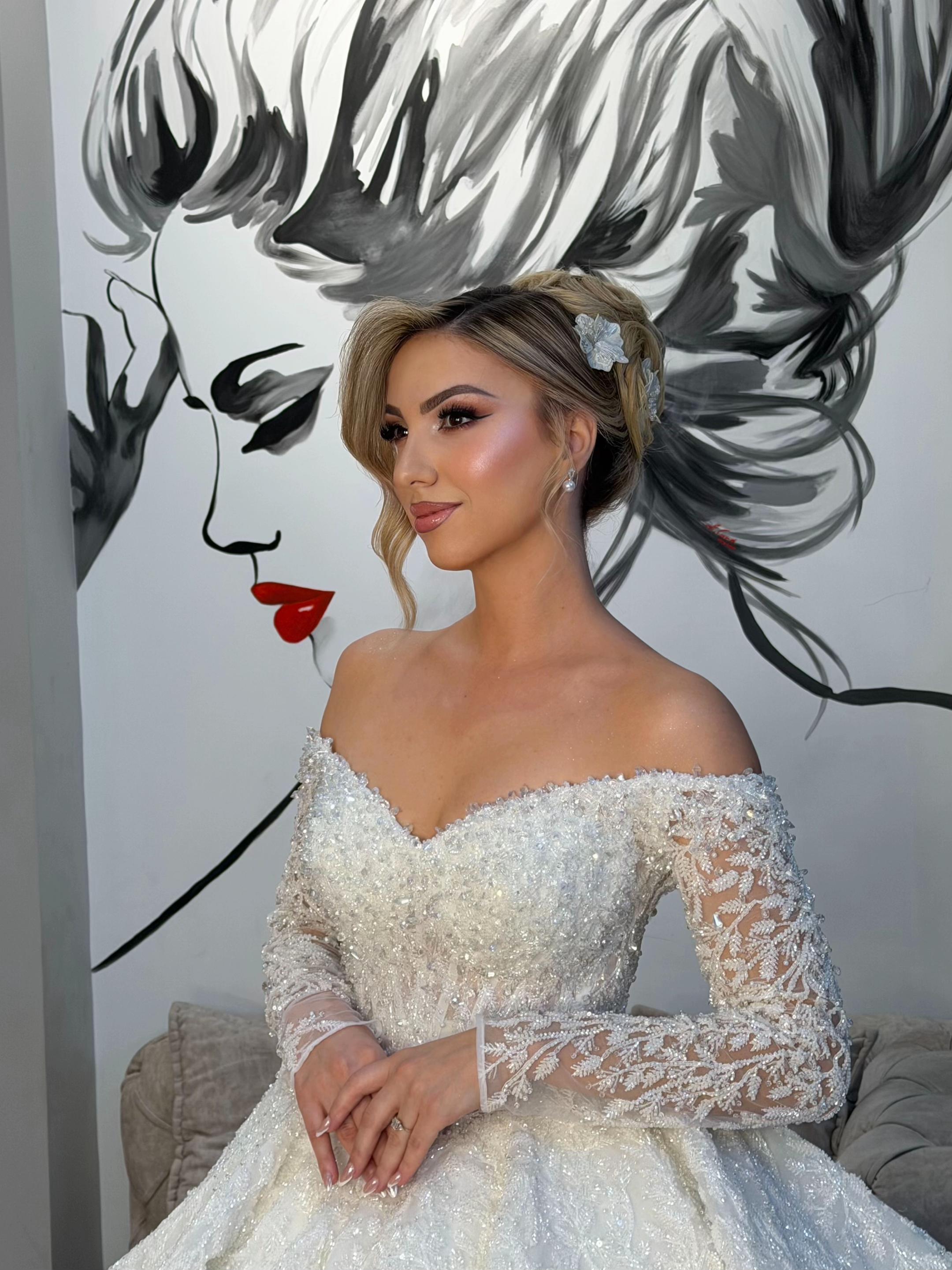 @hair_makeup_artist_Mario