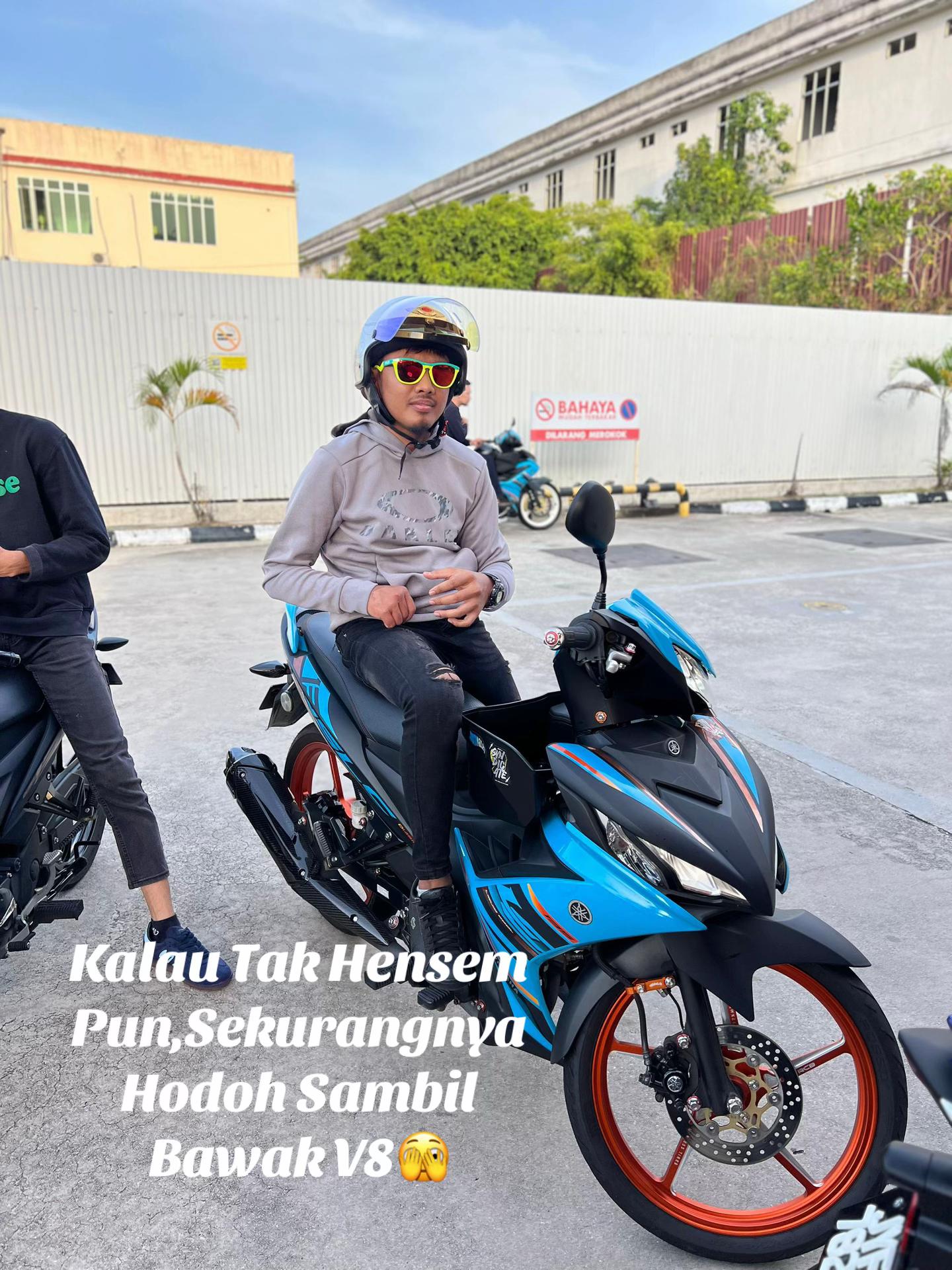 @muhdasyraf