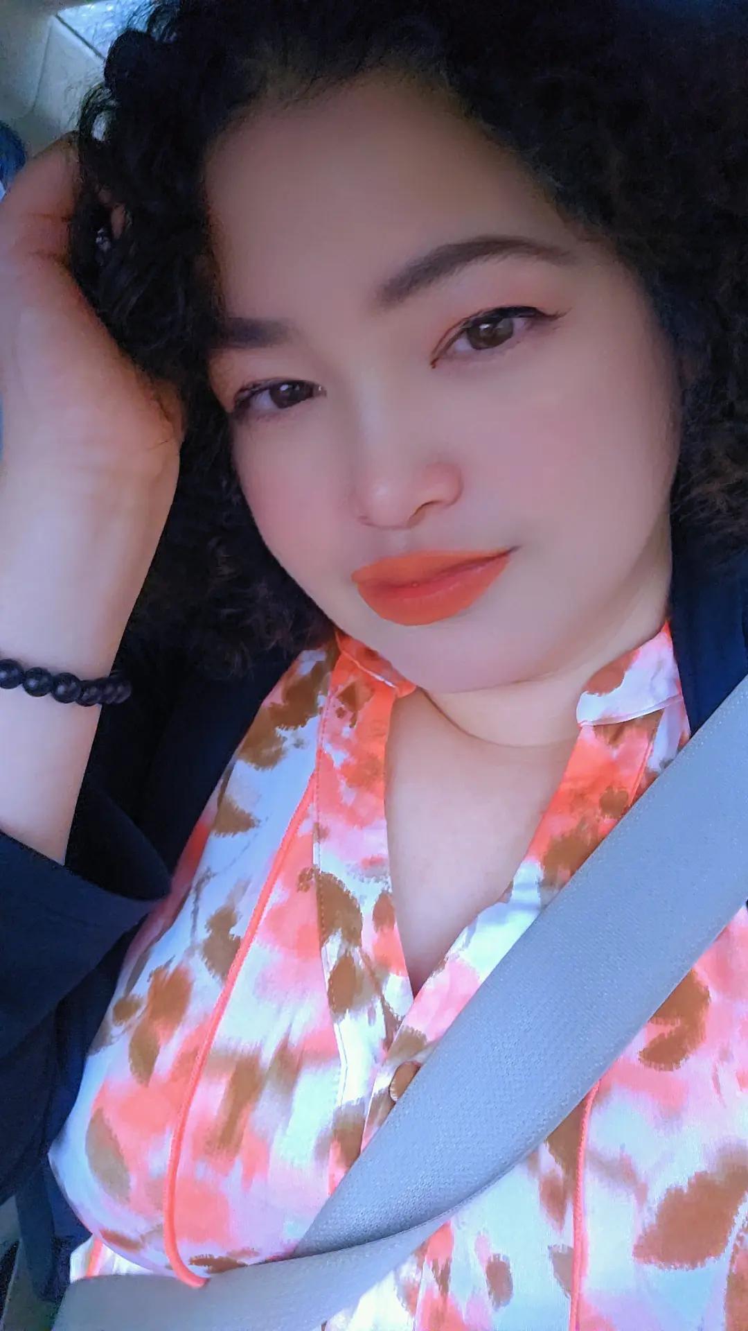 @Yiyi T