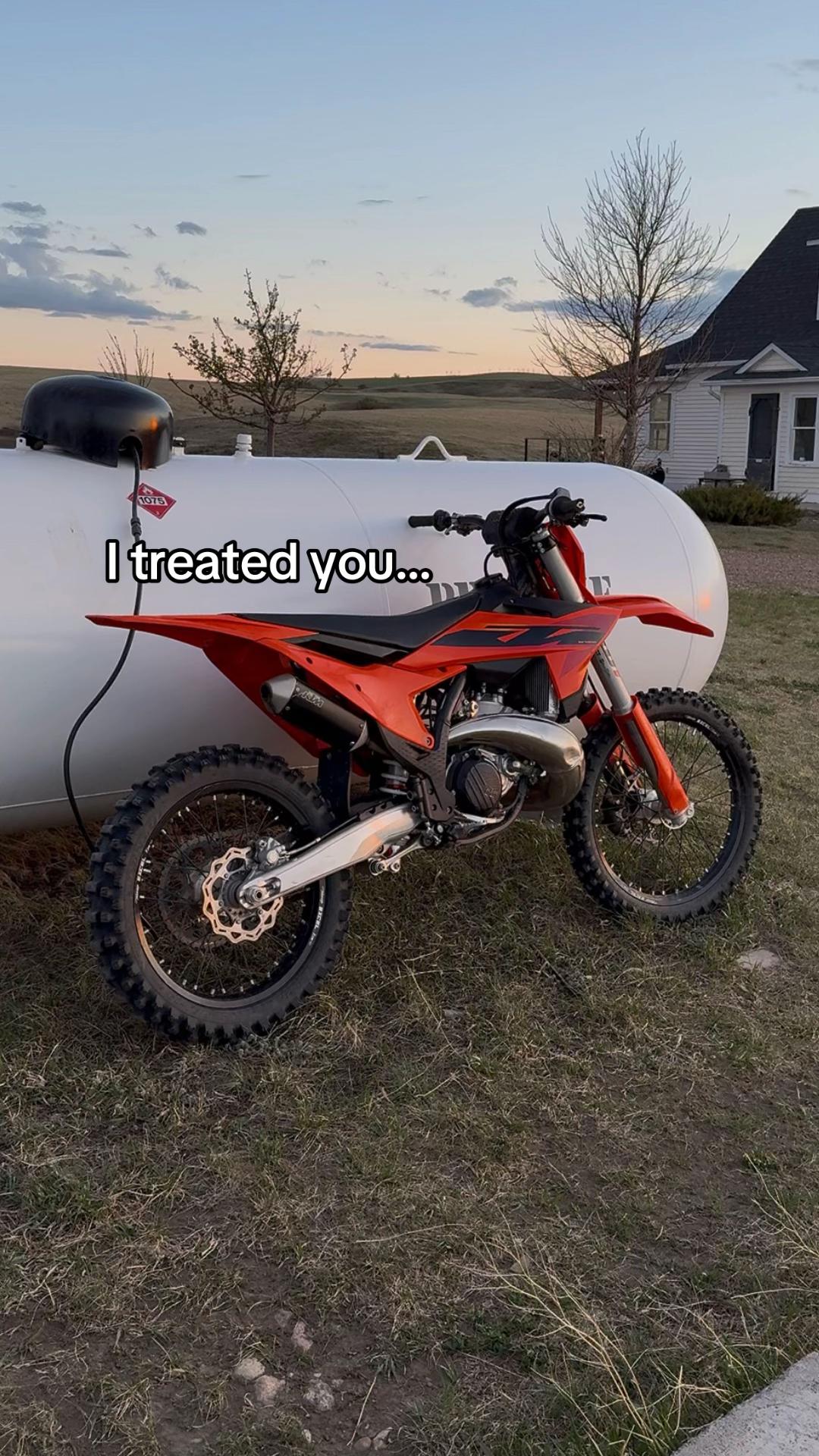 @𝓒𝓪𝓼𝓱 🇨🇦